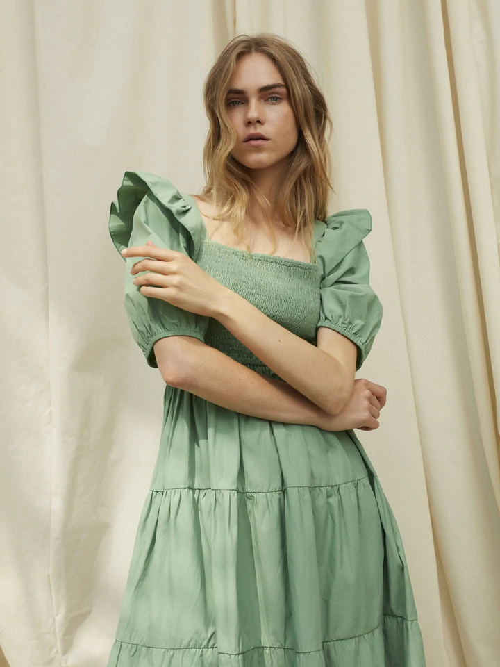 SOFIE SCHNOOR