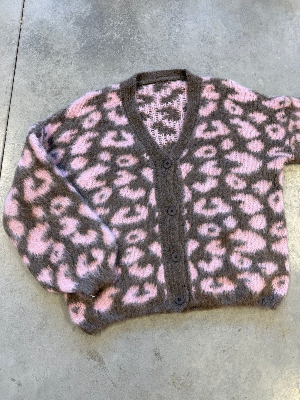 Strickjacke mit Knopfleiste taupe/rosa LEO