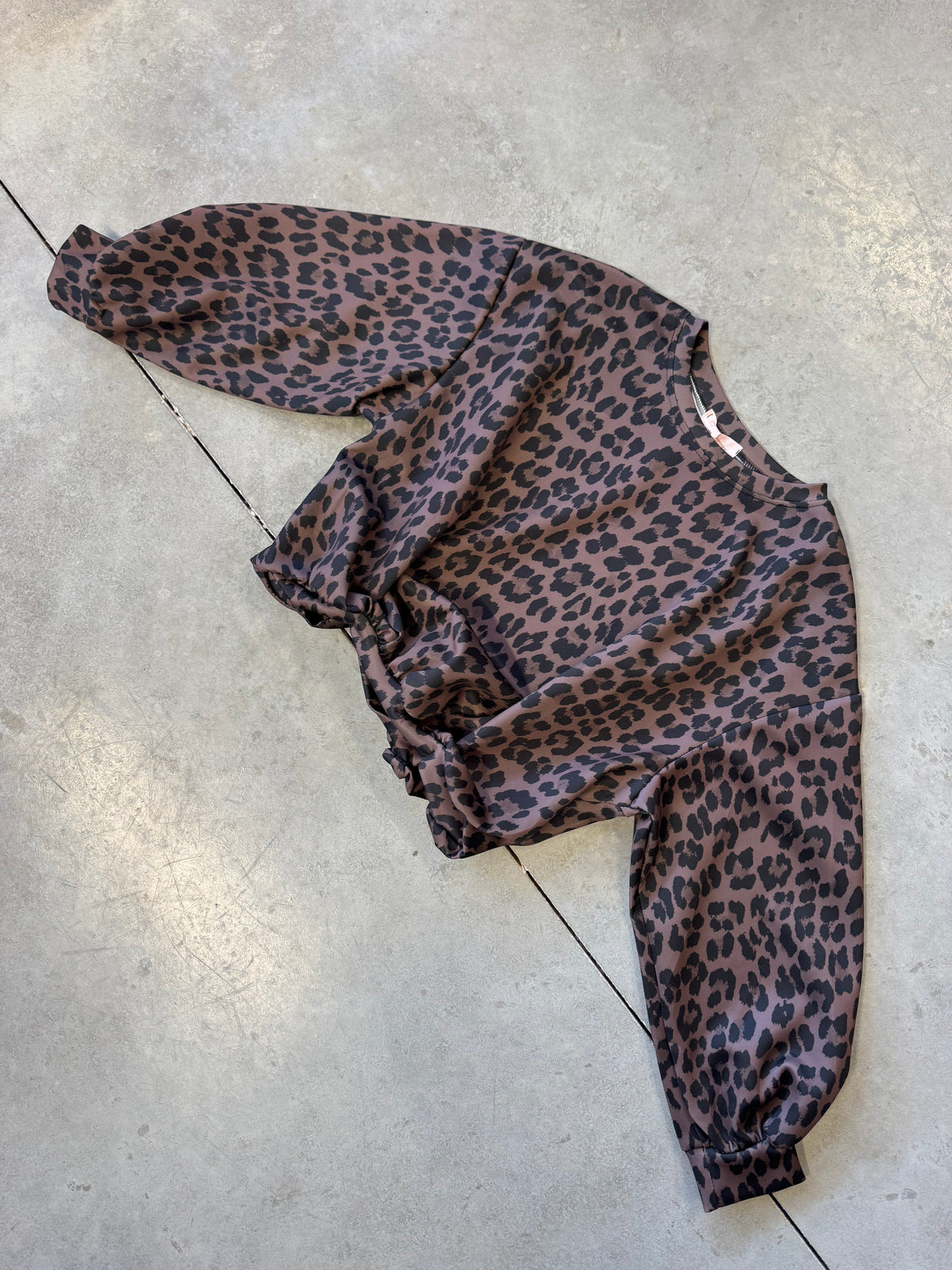 Butterstoff Pullover mit Gummizug unten braun/schwarz LEO
