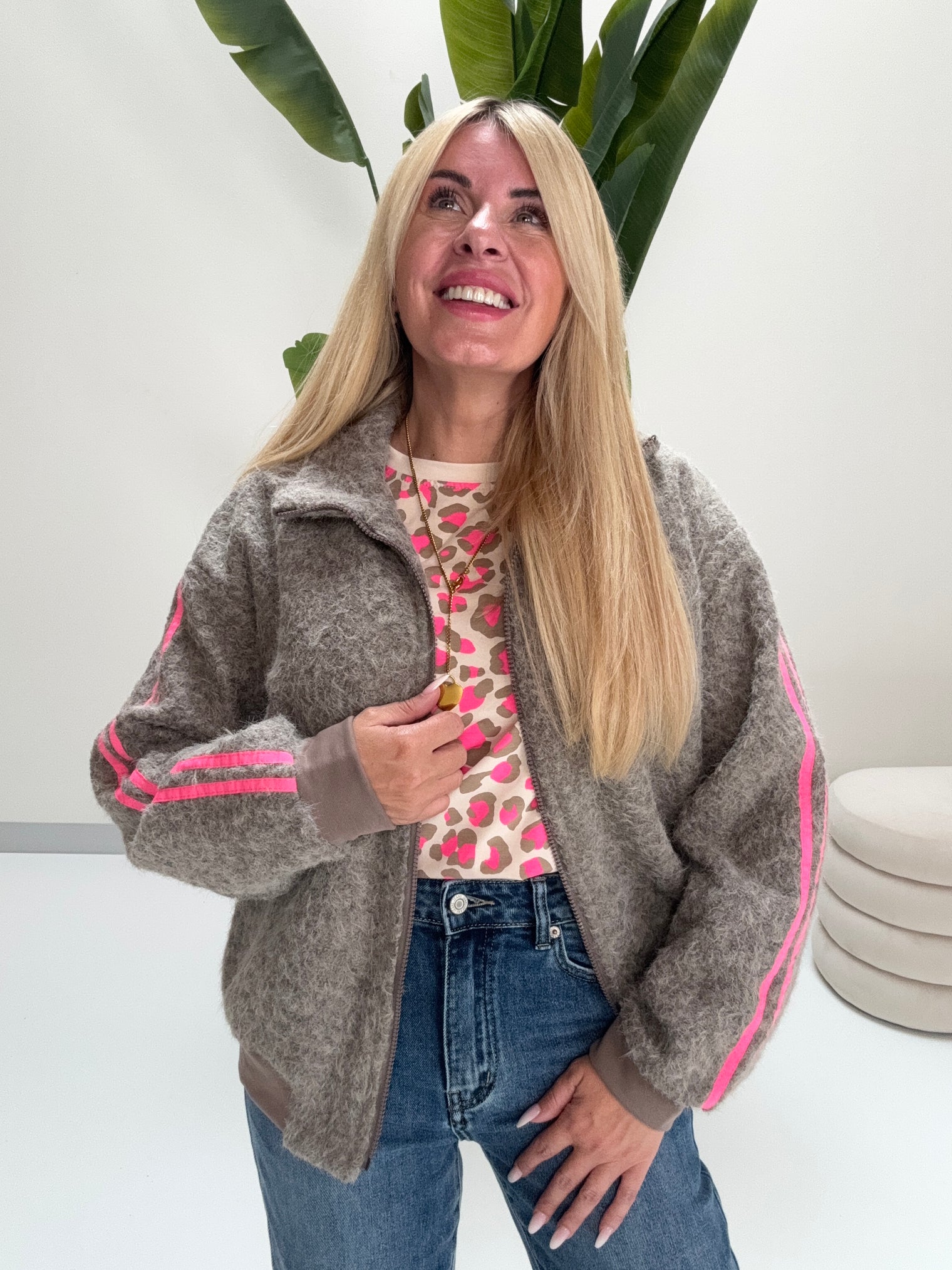 Jacke SPRORTY COZYNESS soft taupe/pink mit seitlichen Streifen