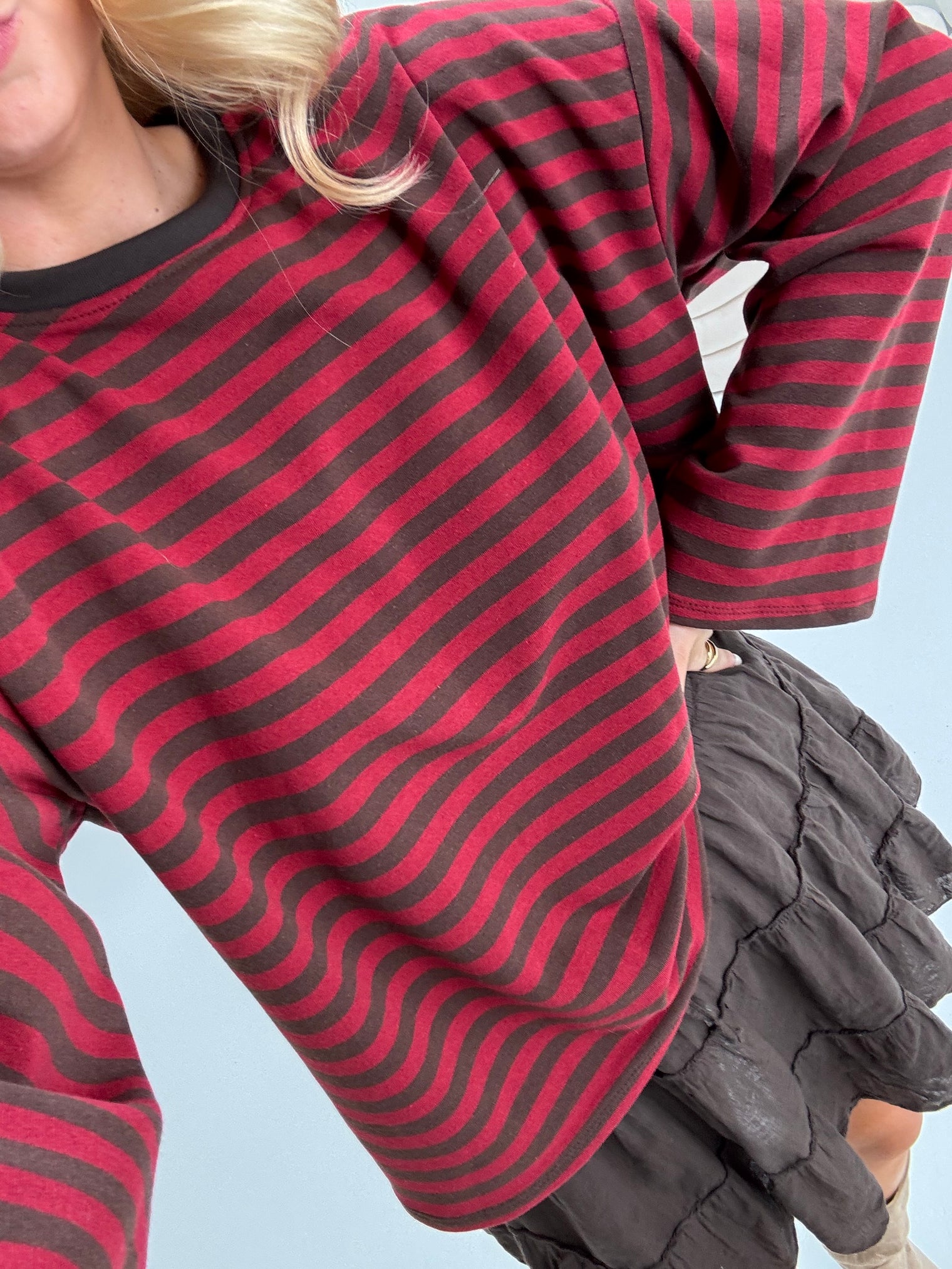 Longsleeve mit leicht ausgestelltem Ärmel STRIPES rot/braun