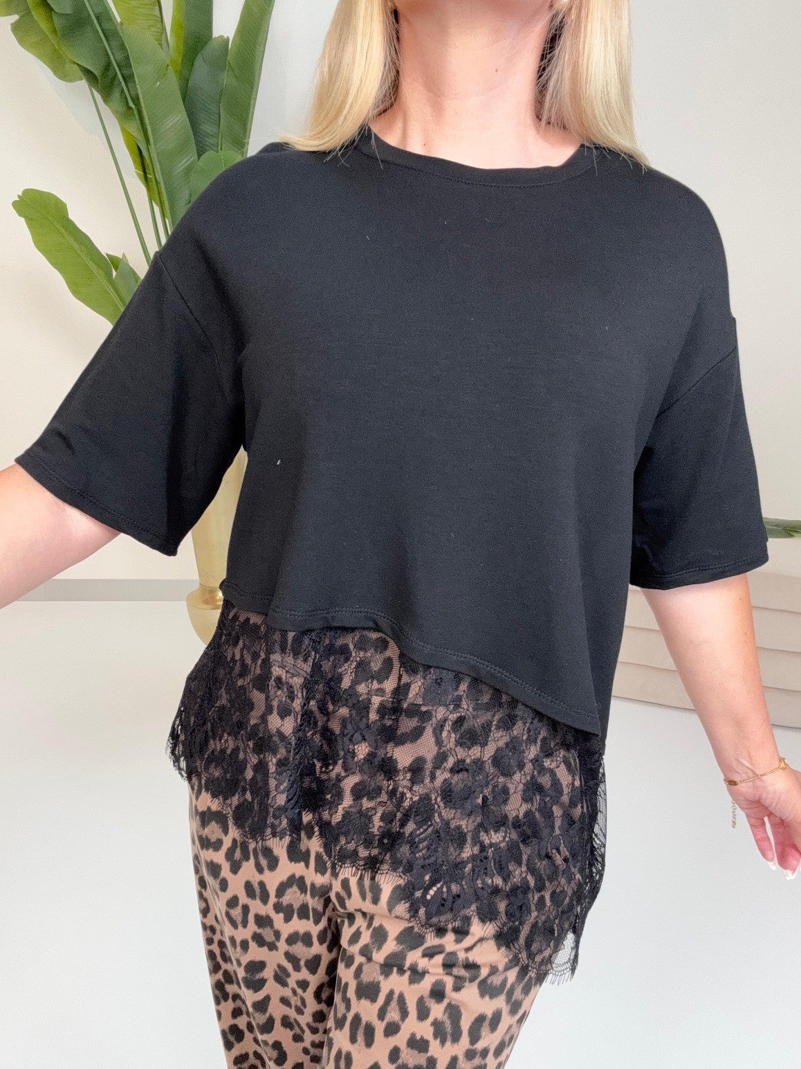 Spitzenshirt LACE schwarz