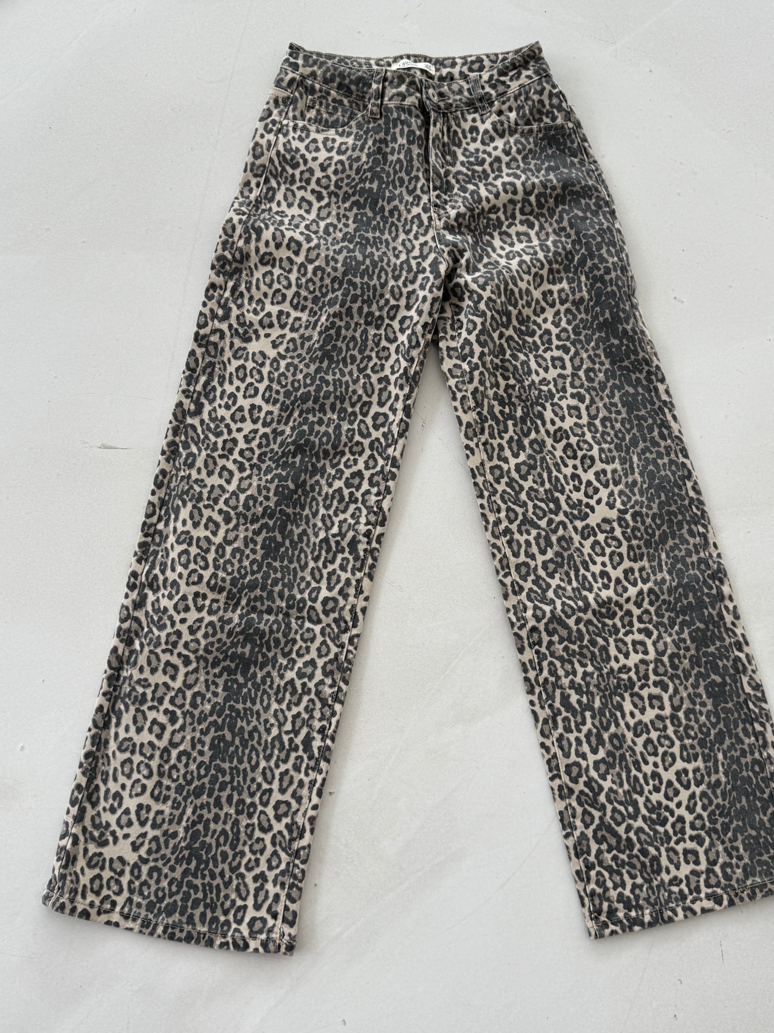 Stretch Straight Leg Jeans im Leomuster dunkel