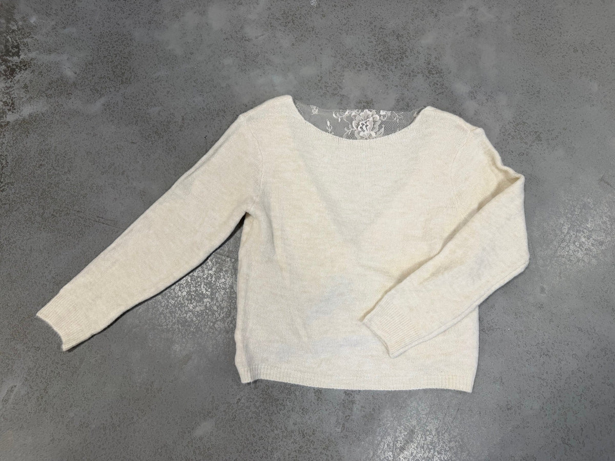 Romantischer Pullover mit Spitzen Rückenausschnitt offwhite