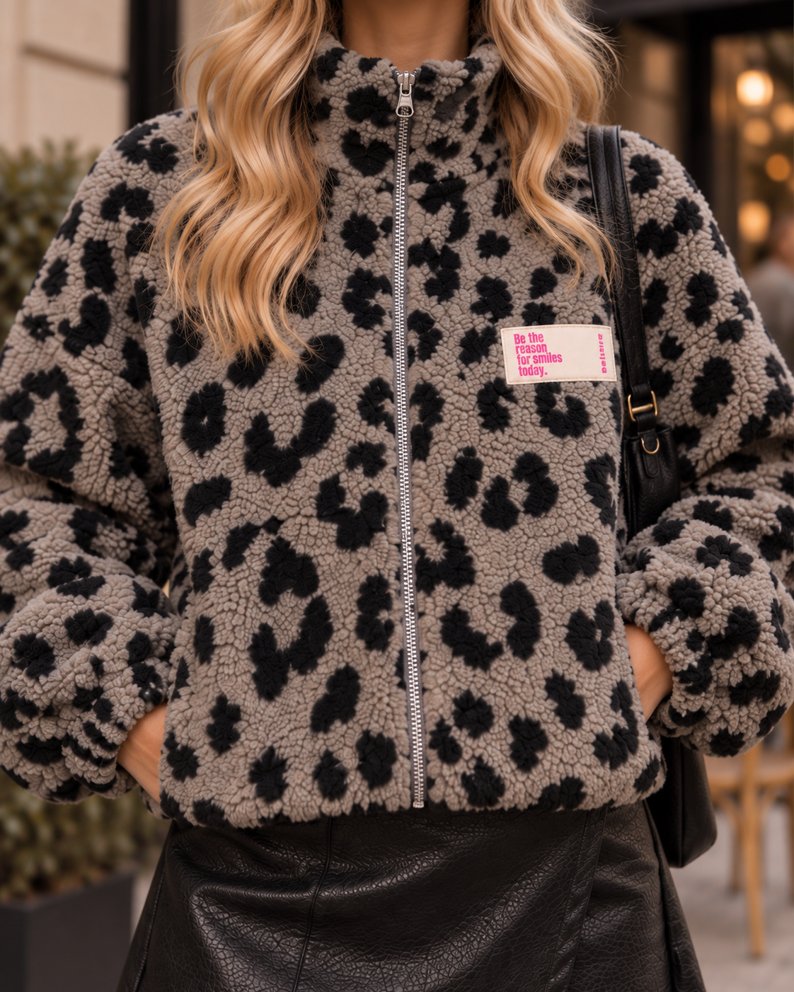 Kuschel Jacke LEO & Patch DRESS FOR YOURSELF taupe/schwarz
