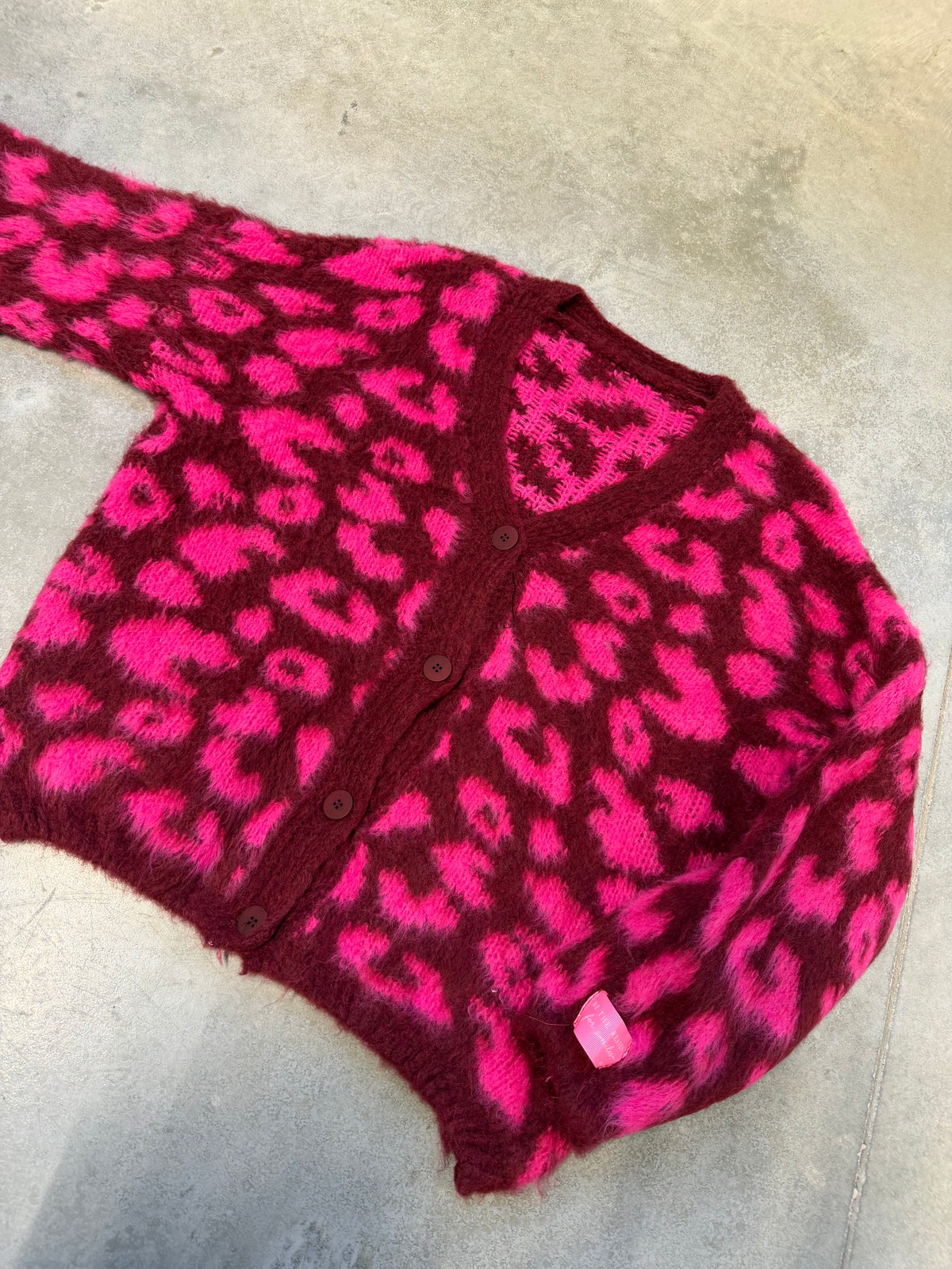 Strickjacke mit Knopfleiste burgundy/pink LEO