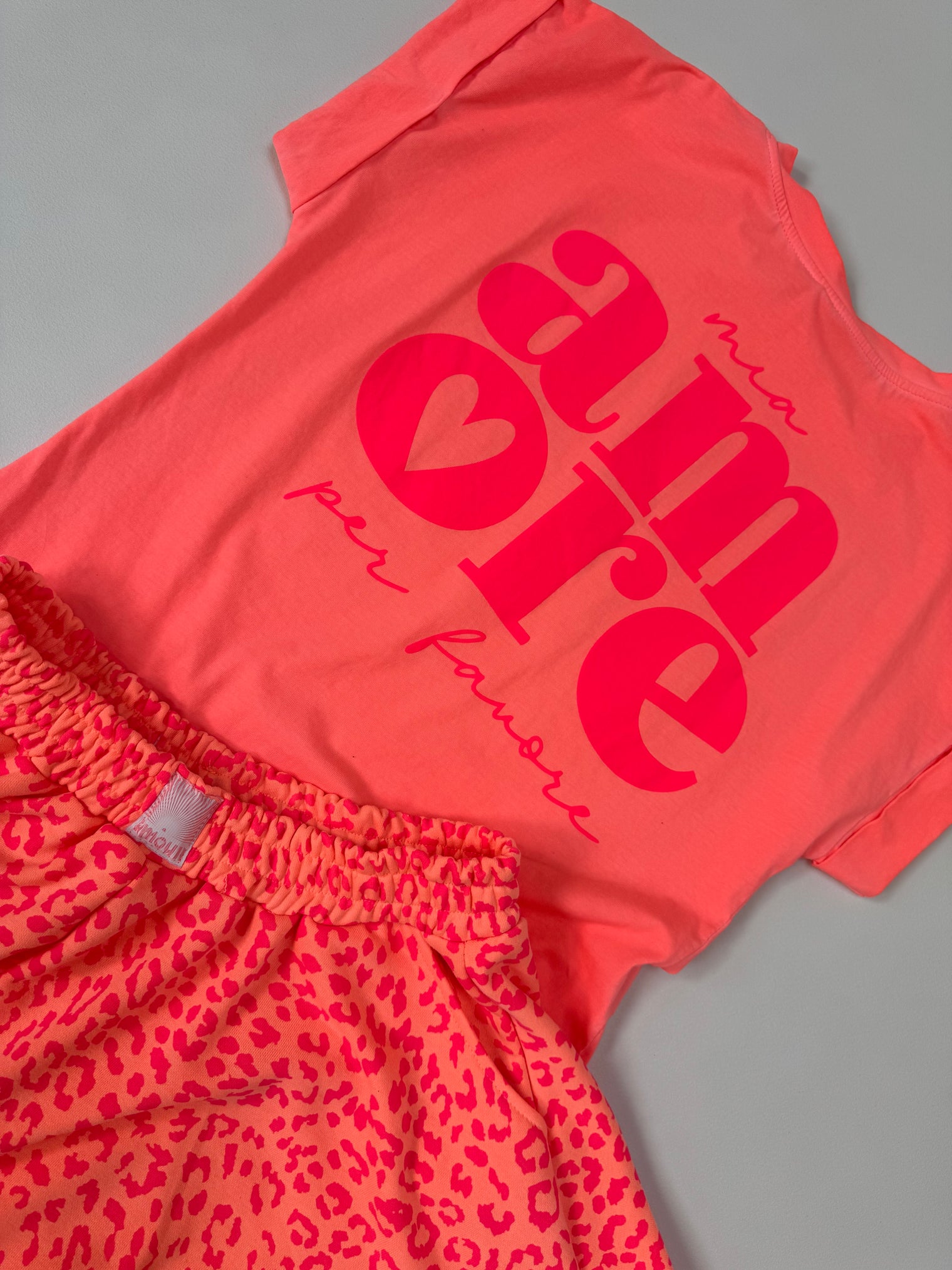 Statement Shirt AMORE peach mit Rückenprint