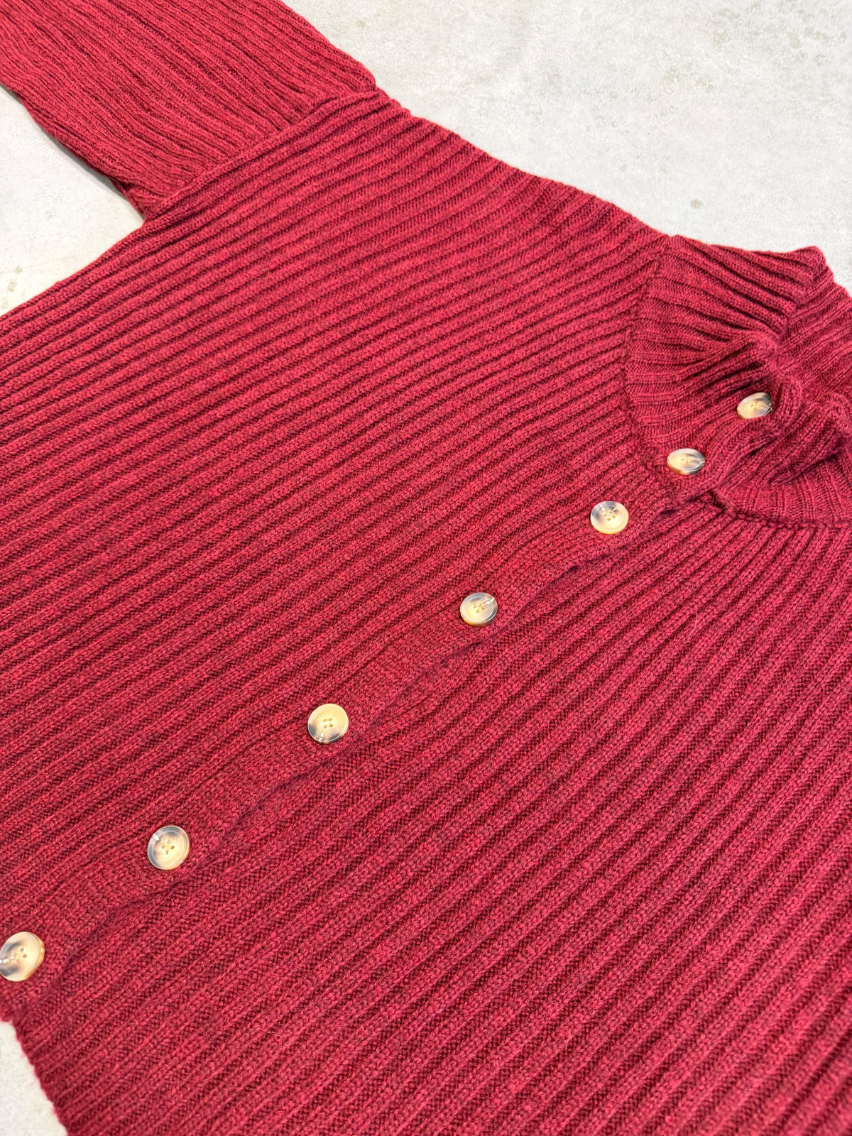 Strickjacke mit Knopfleiste burgundy