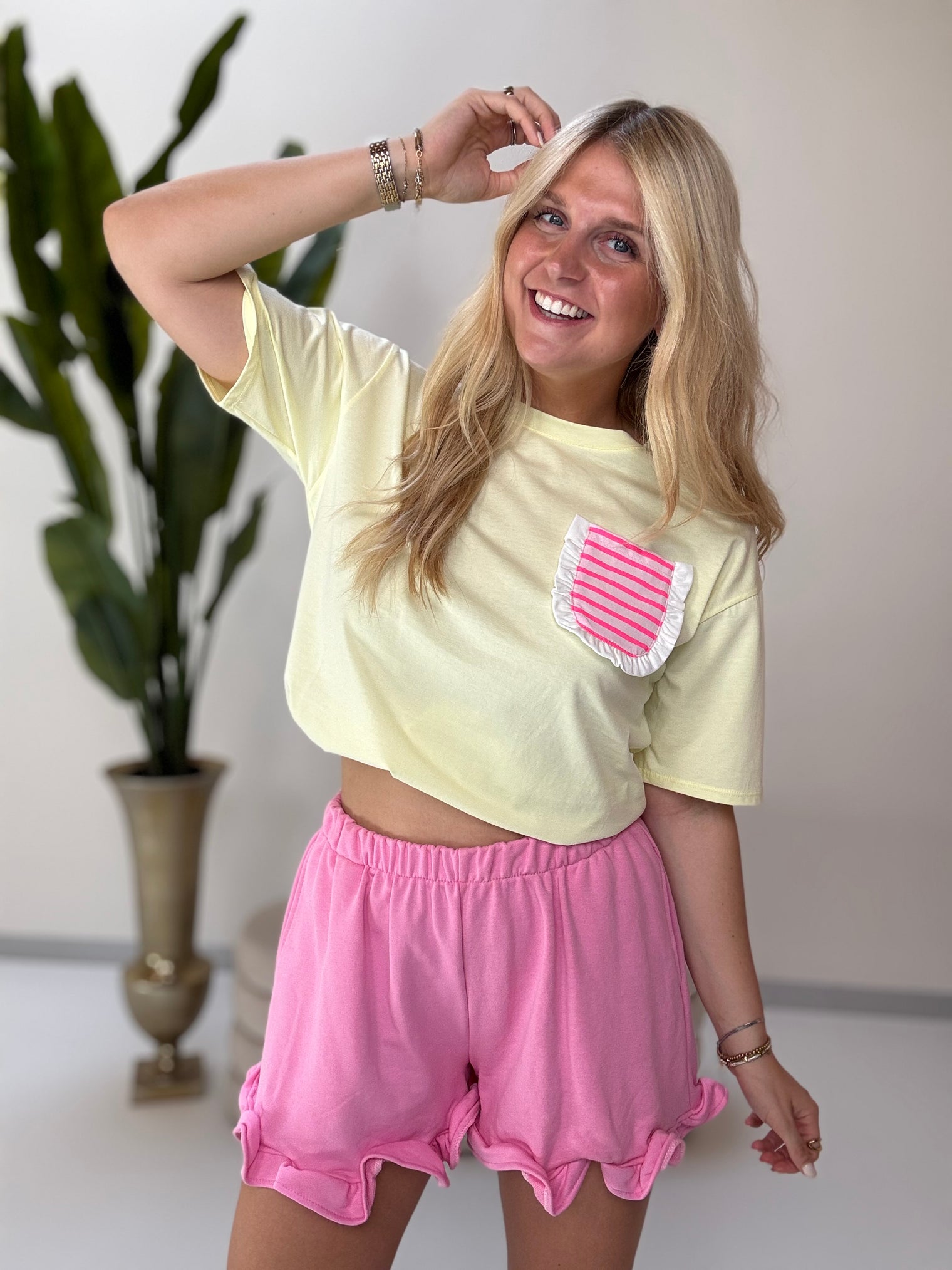 Shirt mit kleiner Brusttasche KISS MY VOLANTS buttermilk lemon