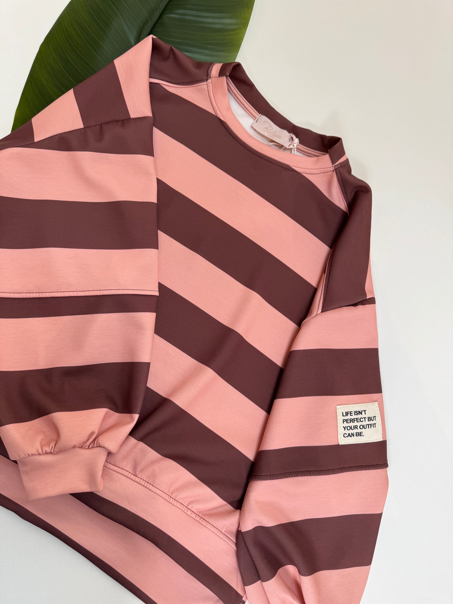 Butterstoff Sweater mit Patch am Ärmel BIG STRIPES soft Peach/coffee