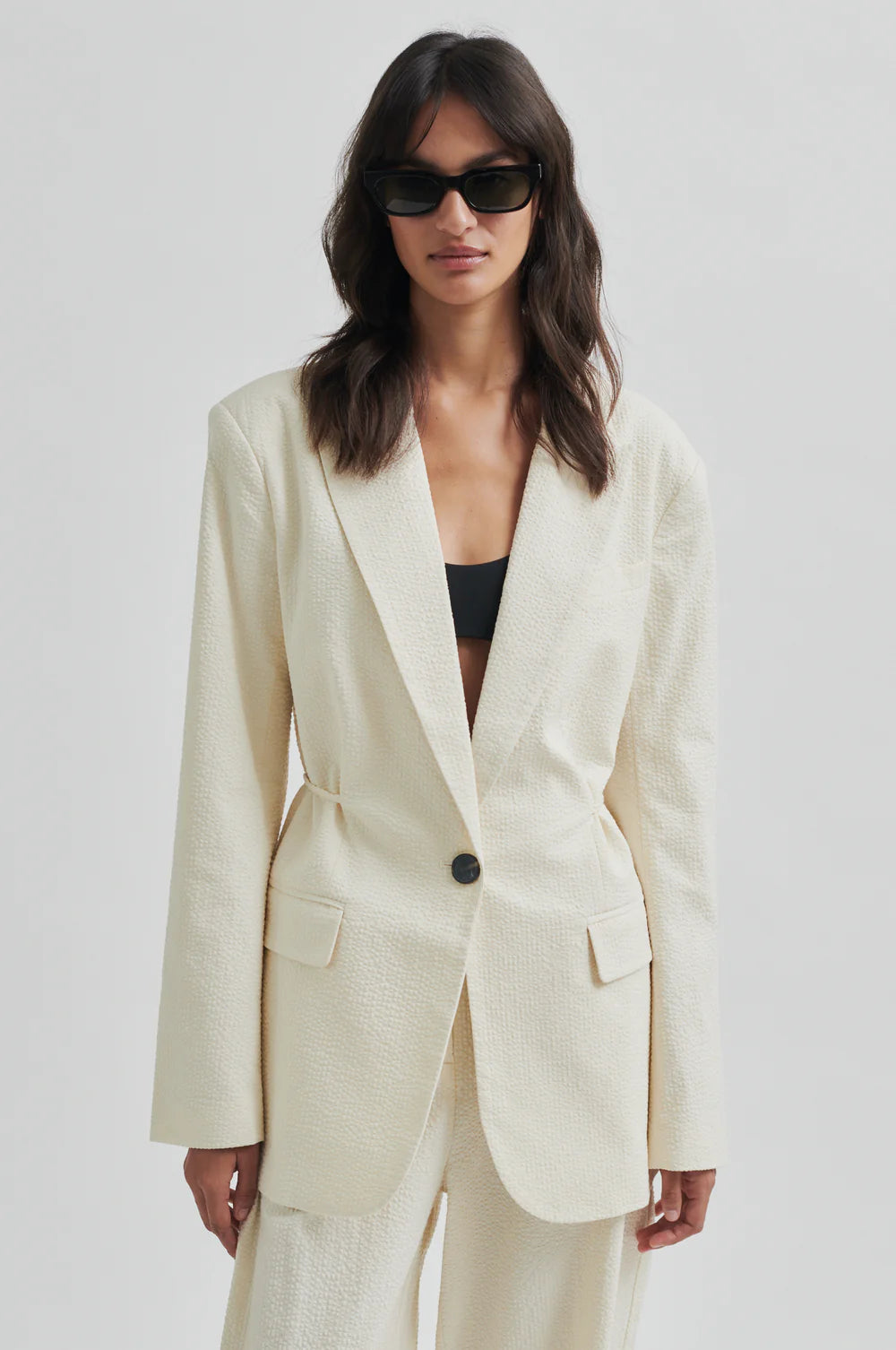 Second Female Wavy Blazer