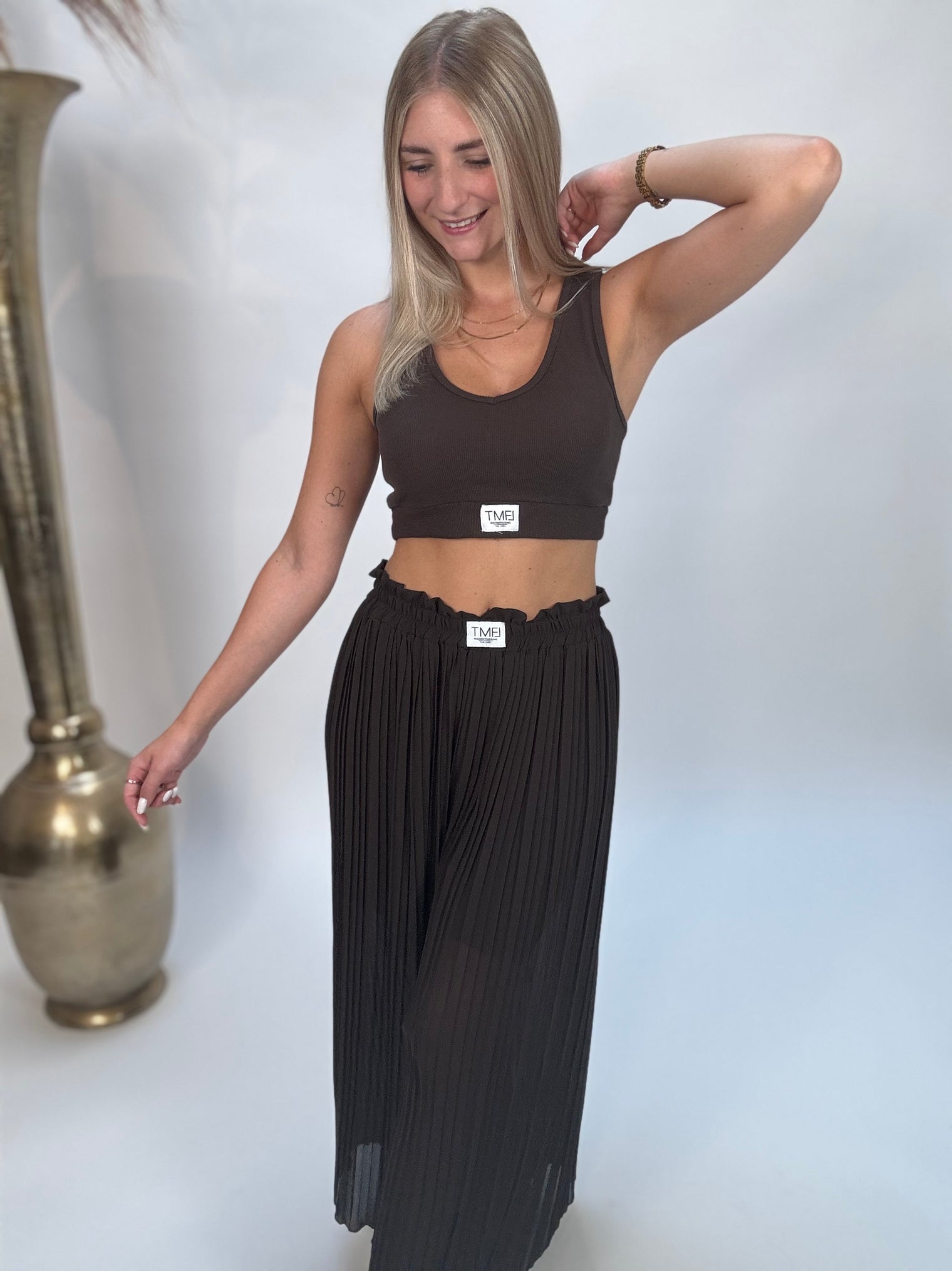 Signature Plisseehose mit Patch MOCHA MOUSSE