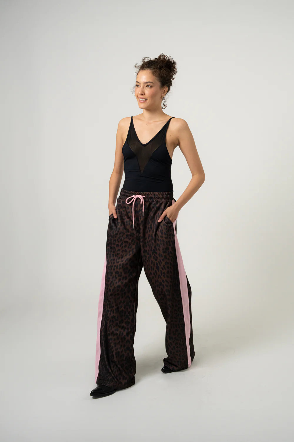OH APRIL Kael Trackpants Leo Mocha