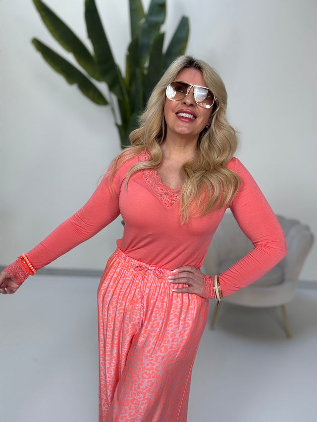 Stretchy Cashmere Langarmshirt Peach Spitzenrand