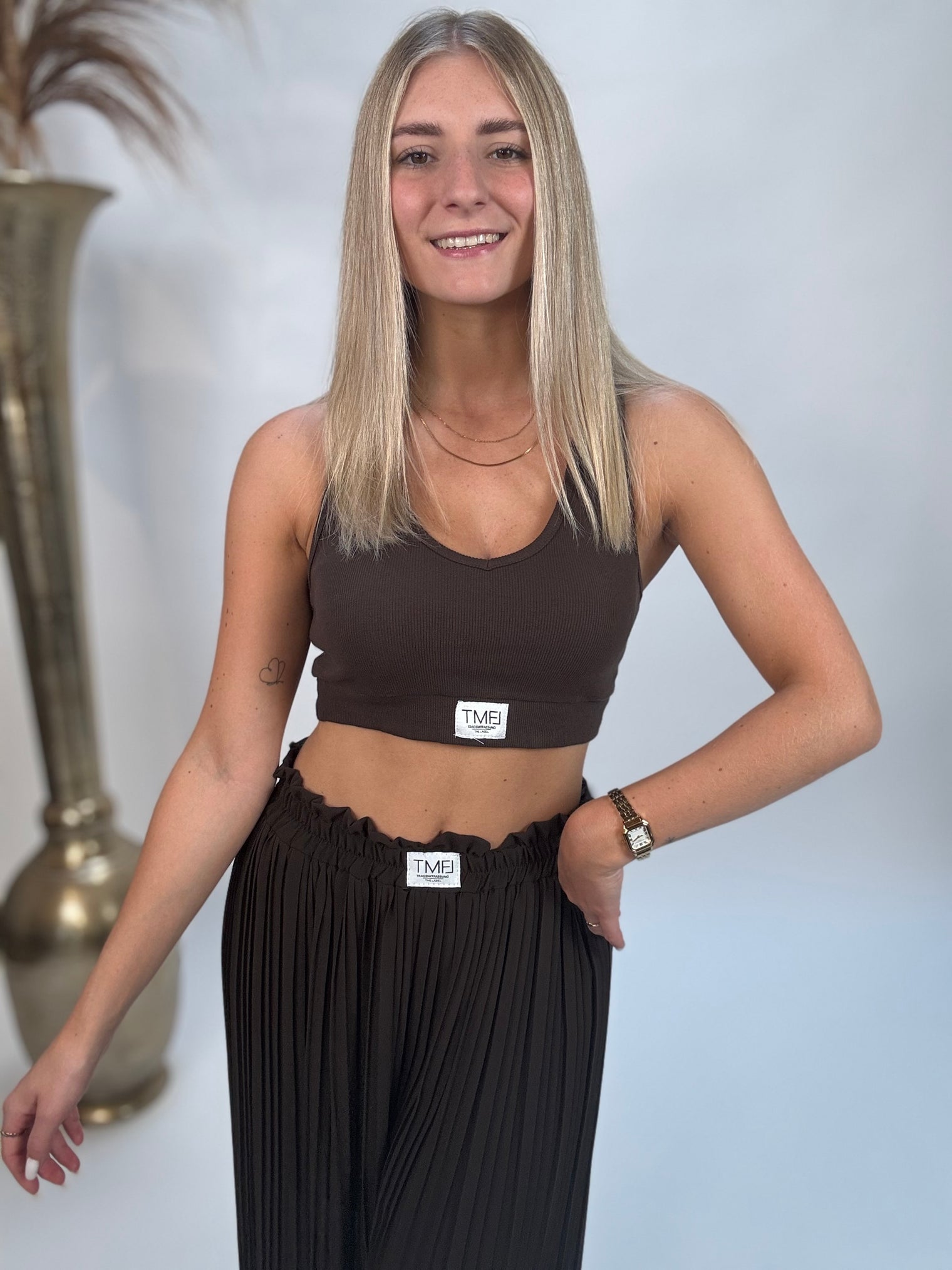 Signature Plisseehose mit Patch MOCHA MOUSSE