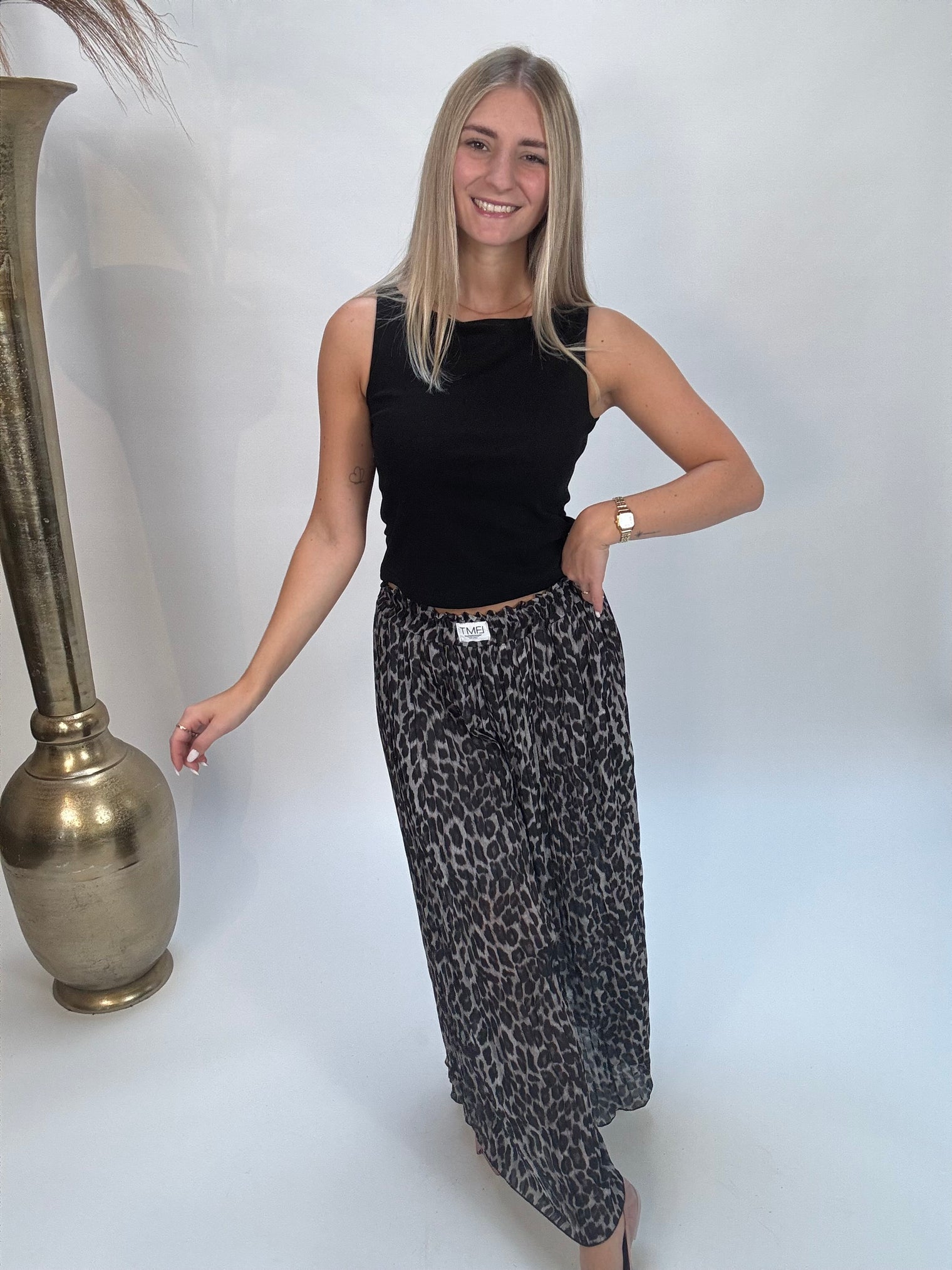 Signature Plisseehose mit Patch LEO GREY