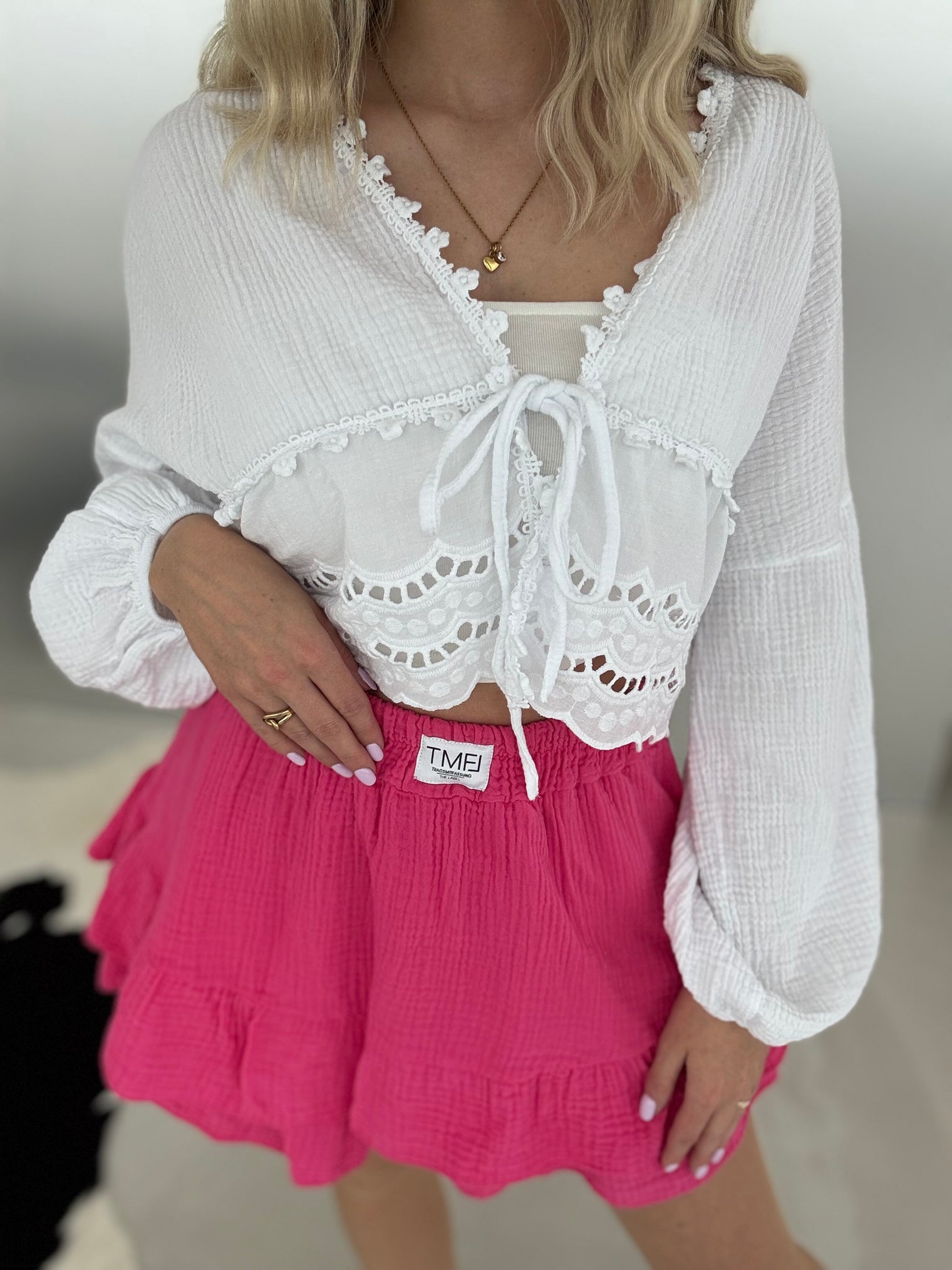 Musselin Bluse WHITE Lochspitze&Schleife