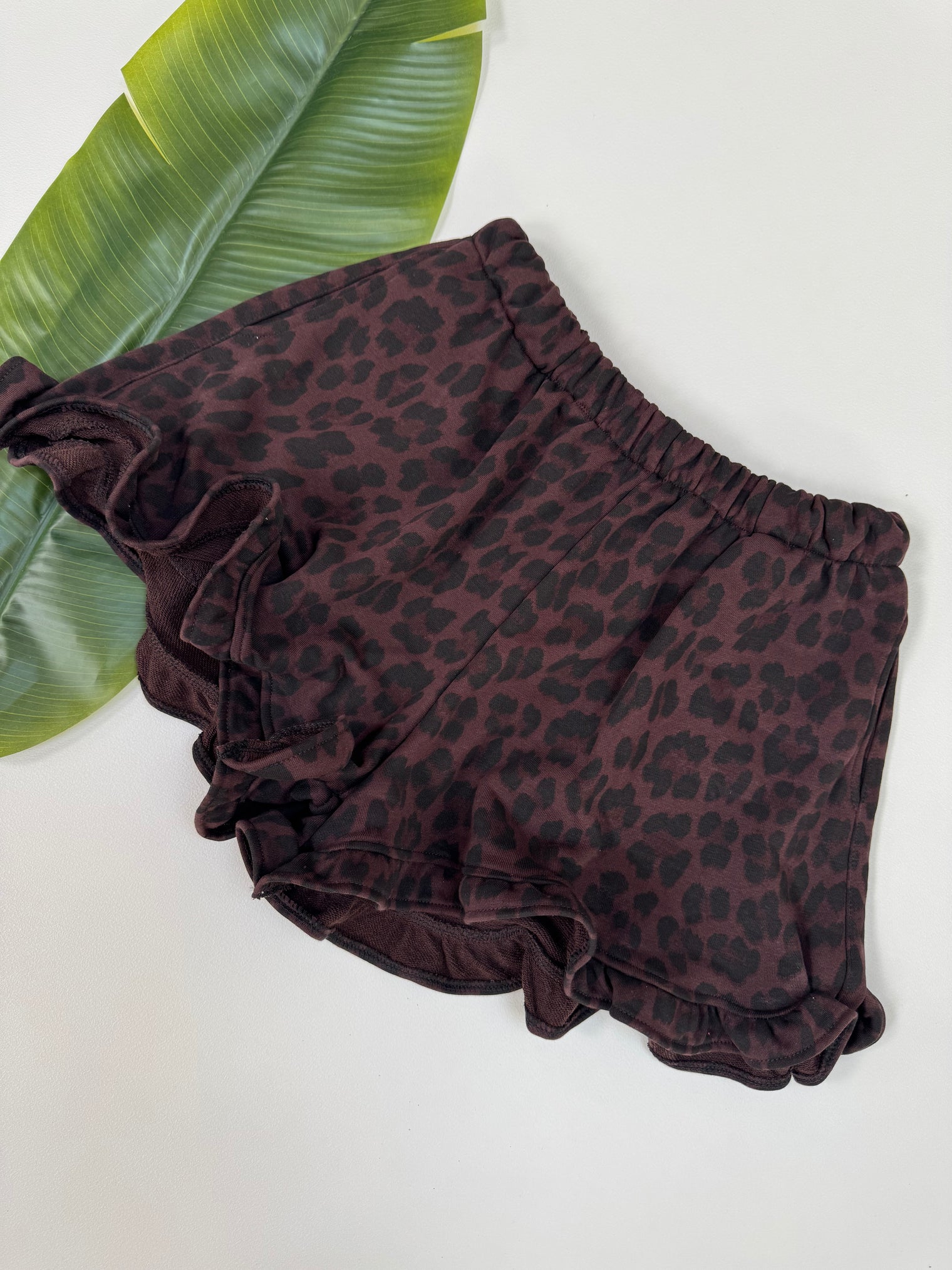 Sommer Shorts mit Volants KISS MY VOLANTS dark leo