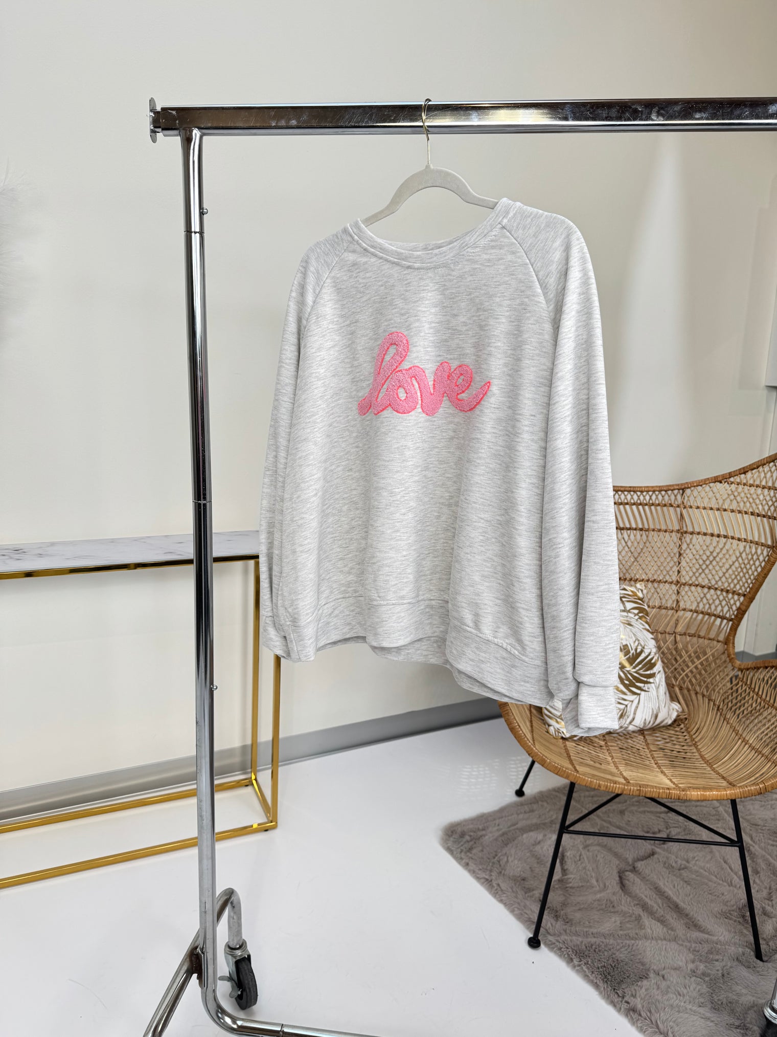 Sweater LOVE hellgrau/rosa