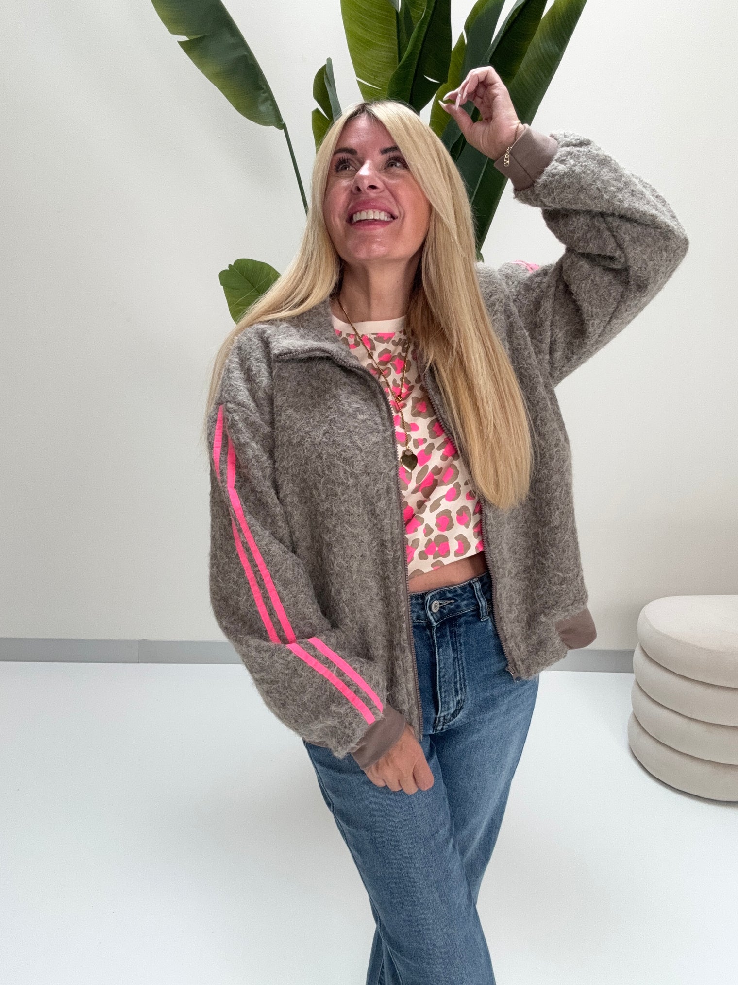 Jacke SPRORTY COZYNESS soft taupe/pink mit seitlichen Streifen