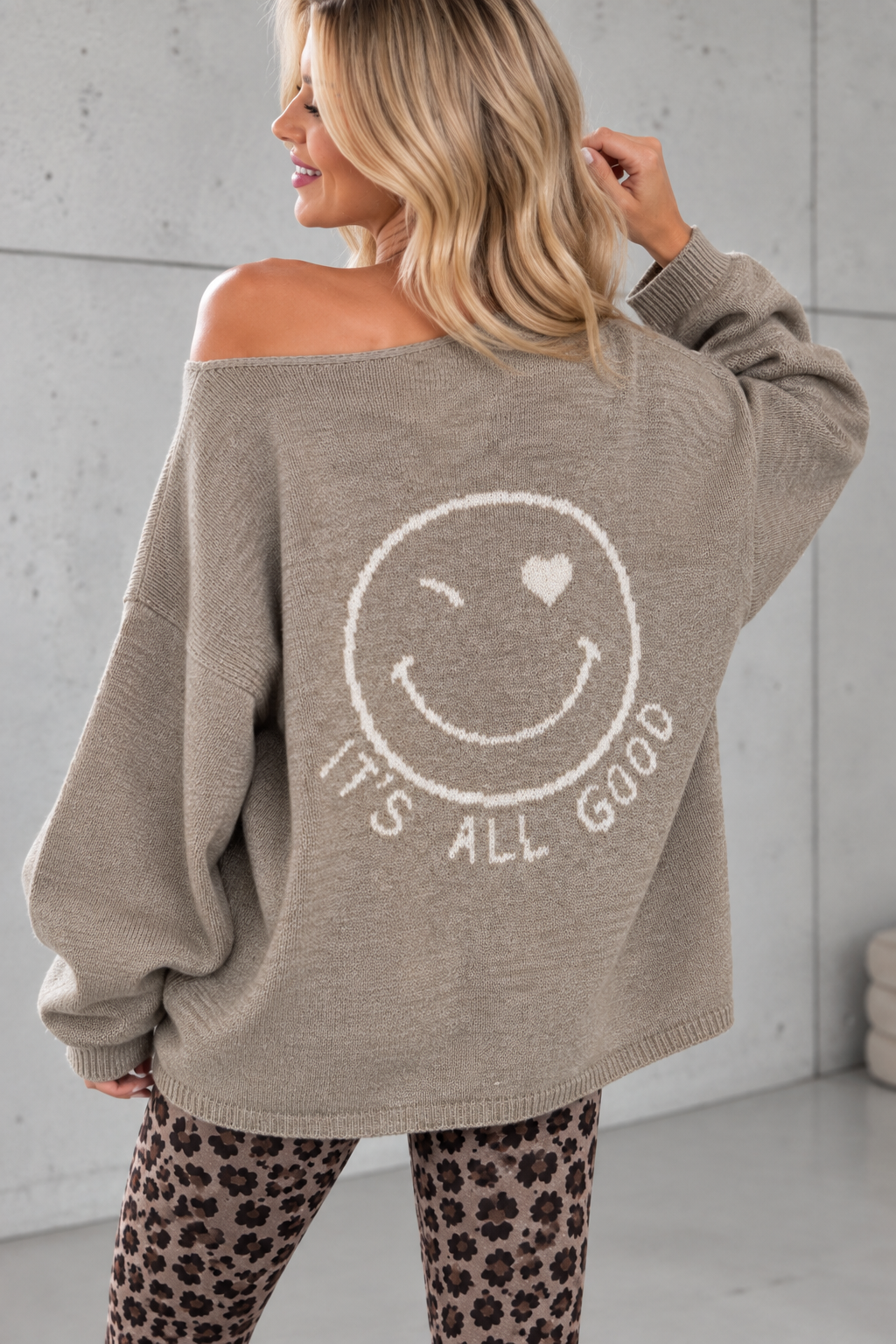 Oversize Strickpullover mit Smiley&Rückenprint beige/creme
