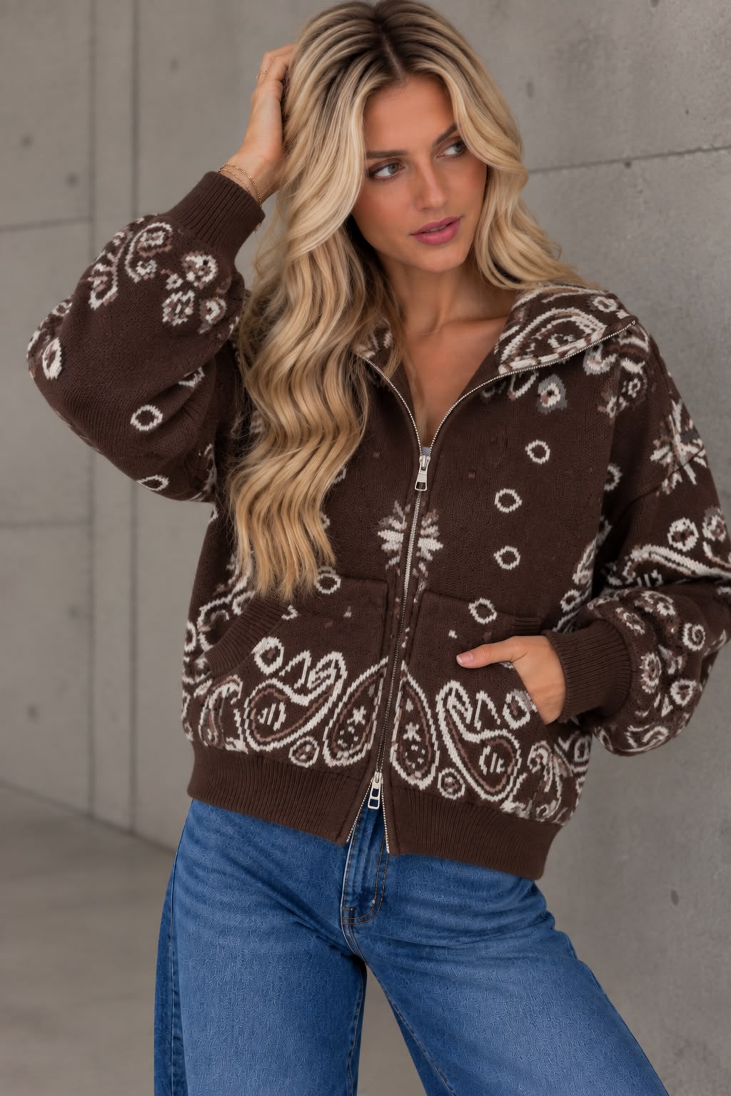 Zipper Strickjacke mit angesagtem Paisleymuster coffee