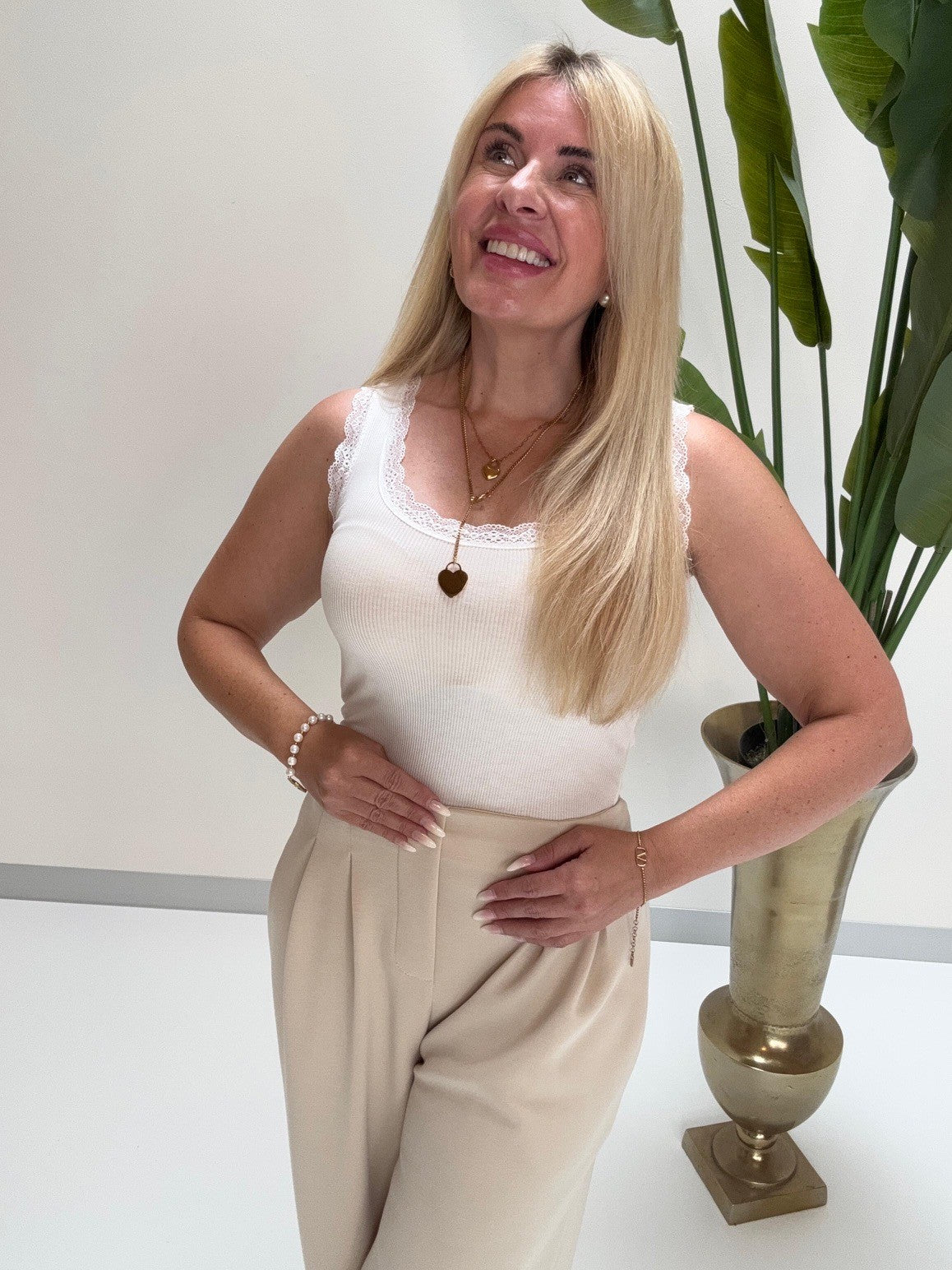 Basic Top mit Spitze EVERYDAY`S FAVORITE weiß