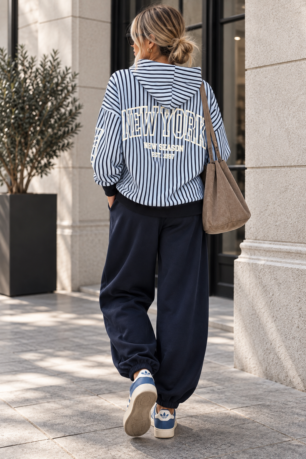 Stylische Barrel Hose COZY MYSTIQUE mitternachtsblau mit Tunnelzug