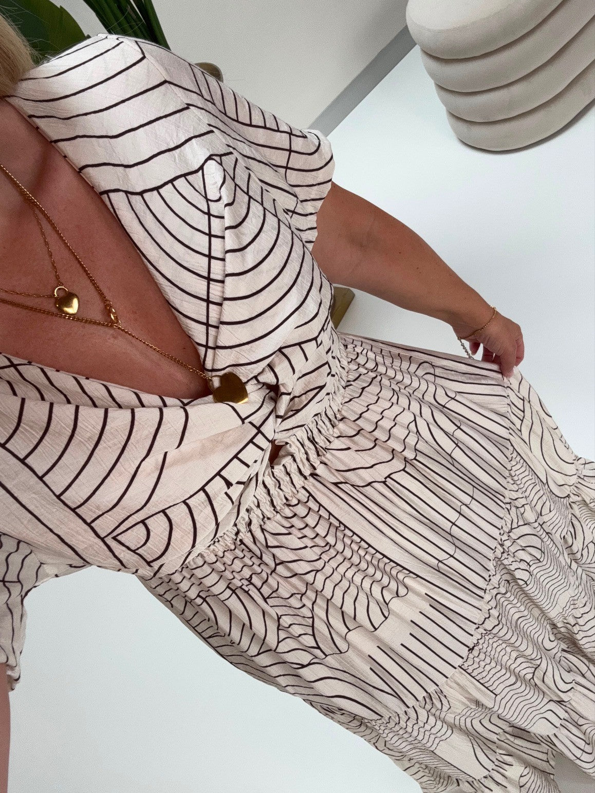 Kleid LUXURY CLEAN GIRL creme