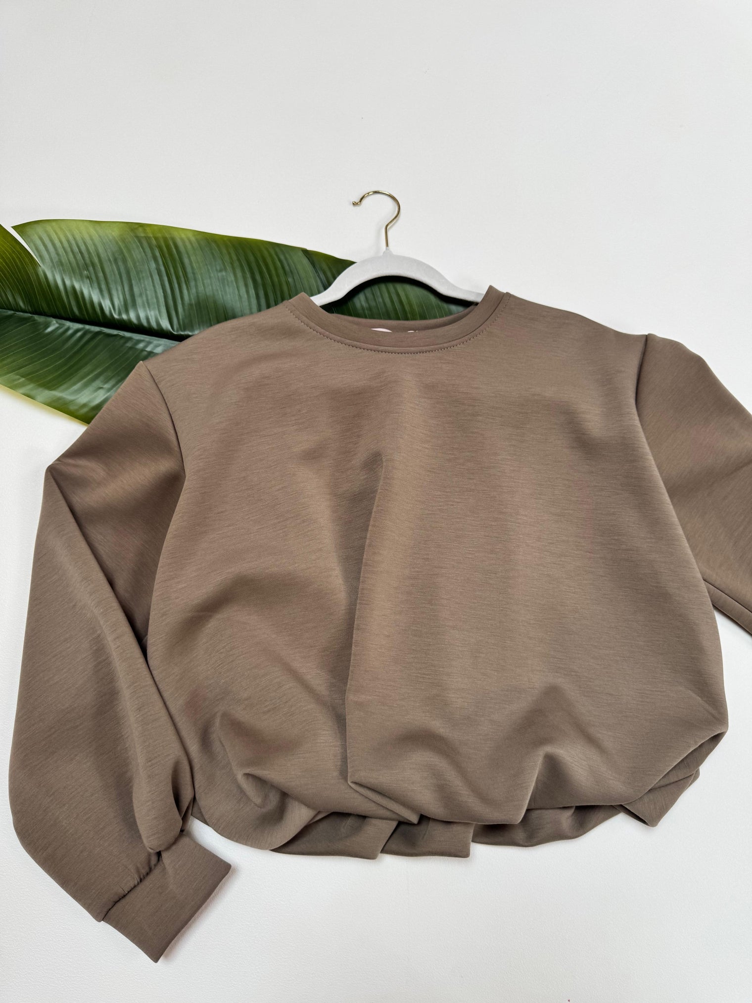 Butterstoff Pullover mit Gummizug unten taupe