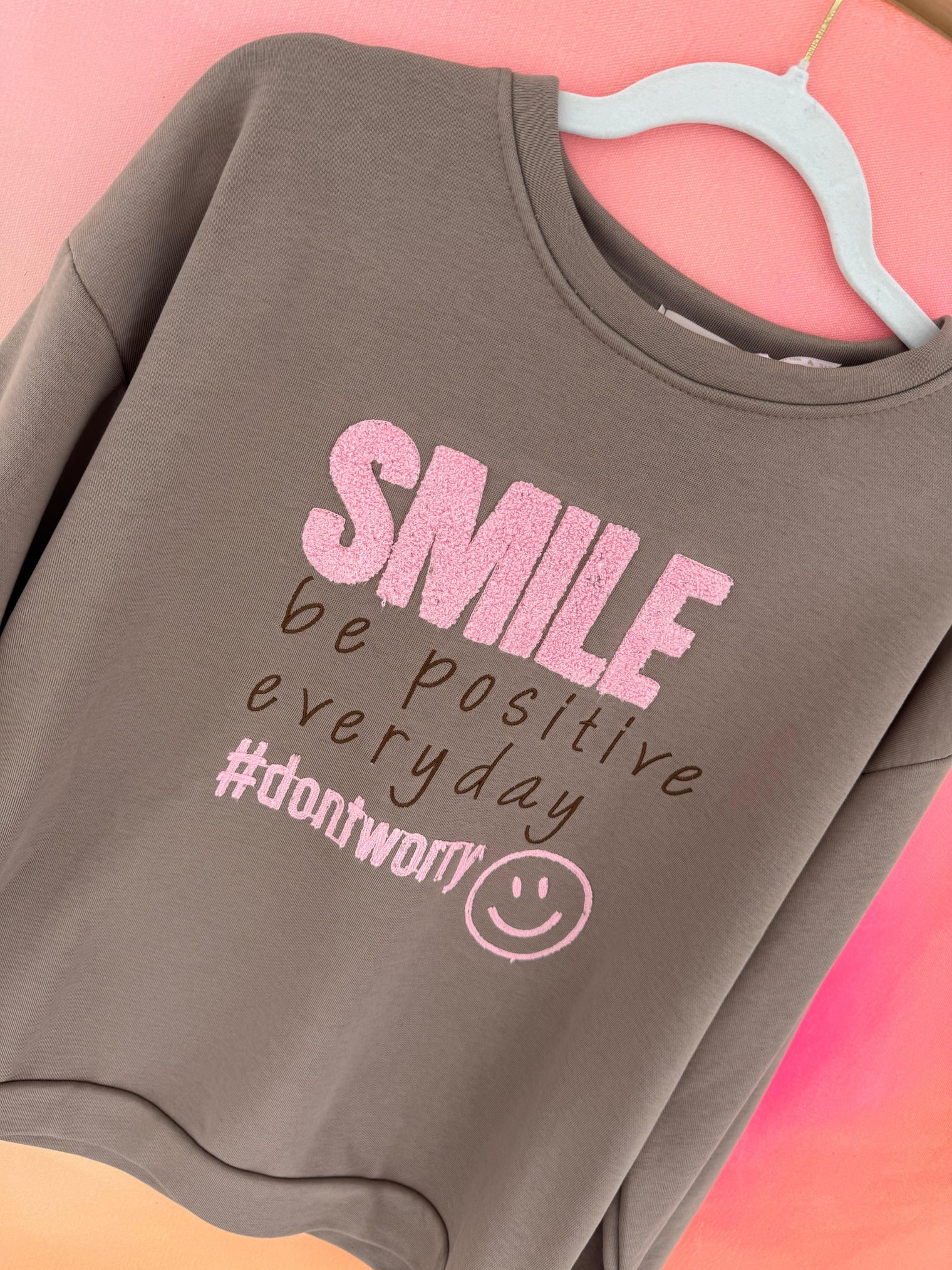 Sweater taupe BE POSITIVE EVERYDAY