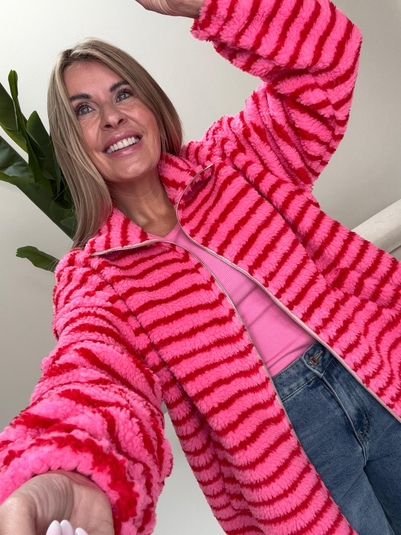 Teddy Jacke mit Reißverschluss pink/rot gestreift