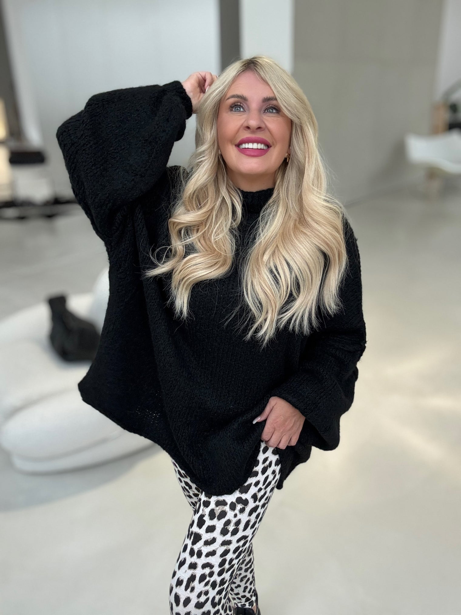 Kuschelweicher OVERSIZE Strickpullover schwarz