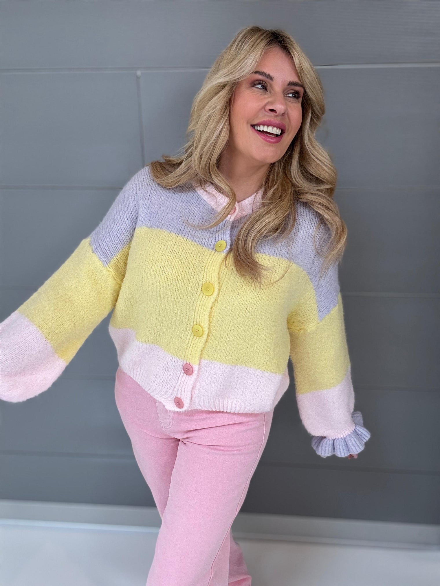 Strickjacke CANDY RAINBOW flieder/gelb/rosa