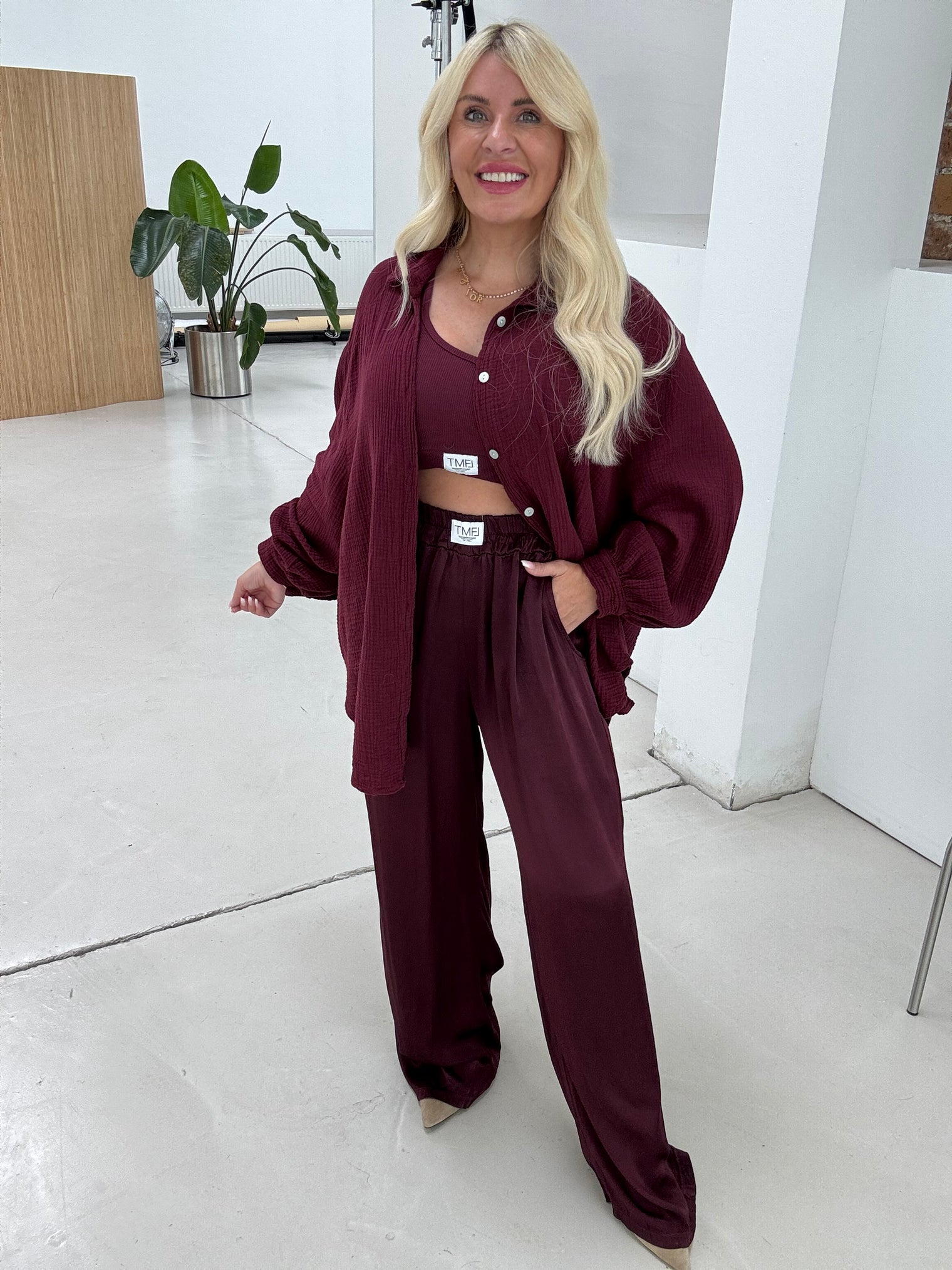 Signature Silky Hose BURGUNDY