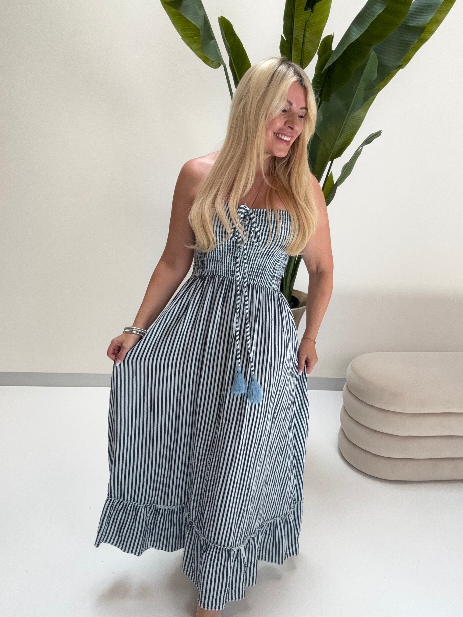 Kleid mit elastischem Bandeau Oberteil HOT SUMMER NIGHTS blueberry/himmelblau