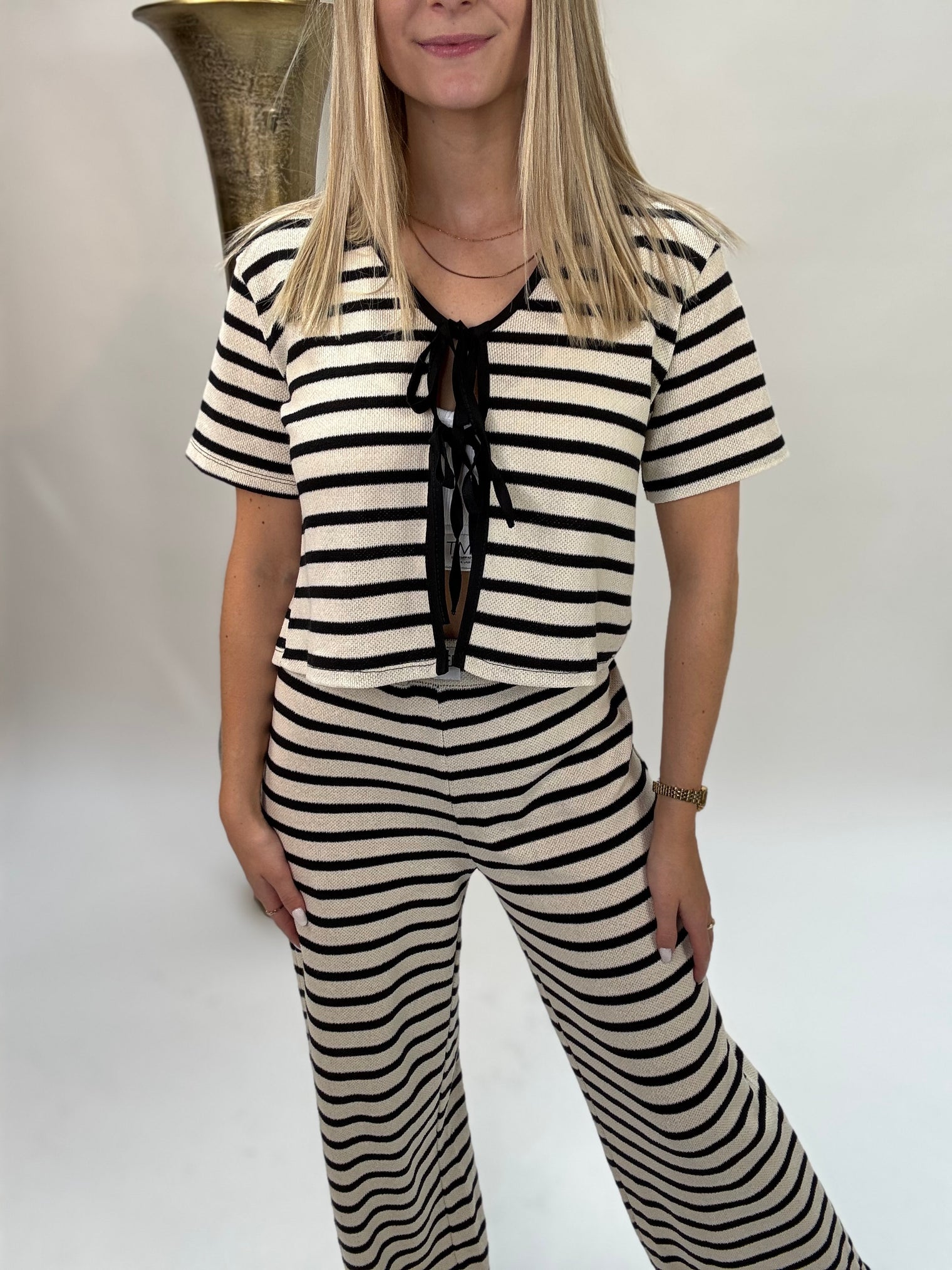 Shirt zum binden CREME/ SCHWARZ