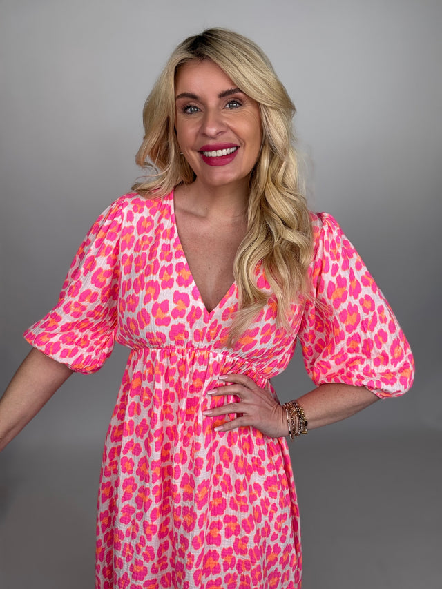 Musselin Kleid weiß LEO POWER hot pink/orange