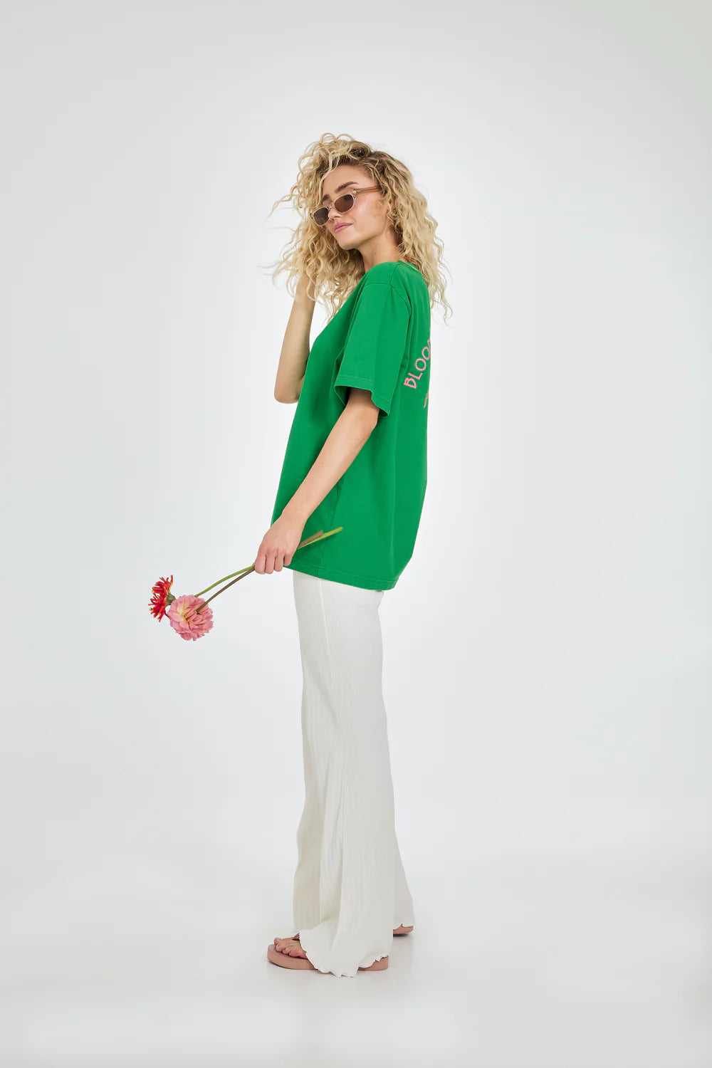 OH APRIL Boyfriend T-Shirt Blooming Club Evergreen Dream