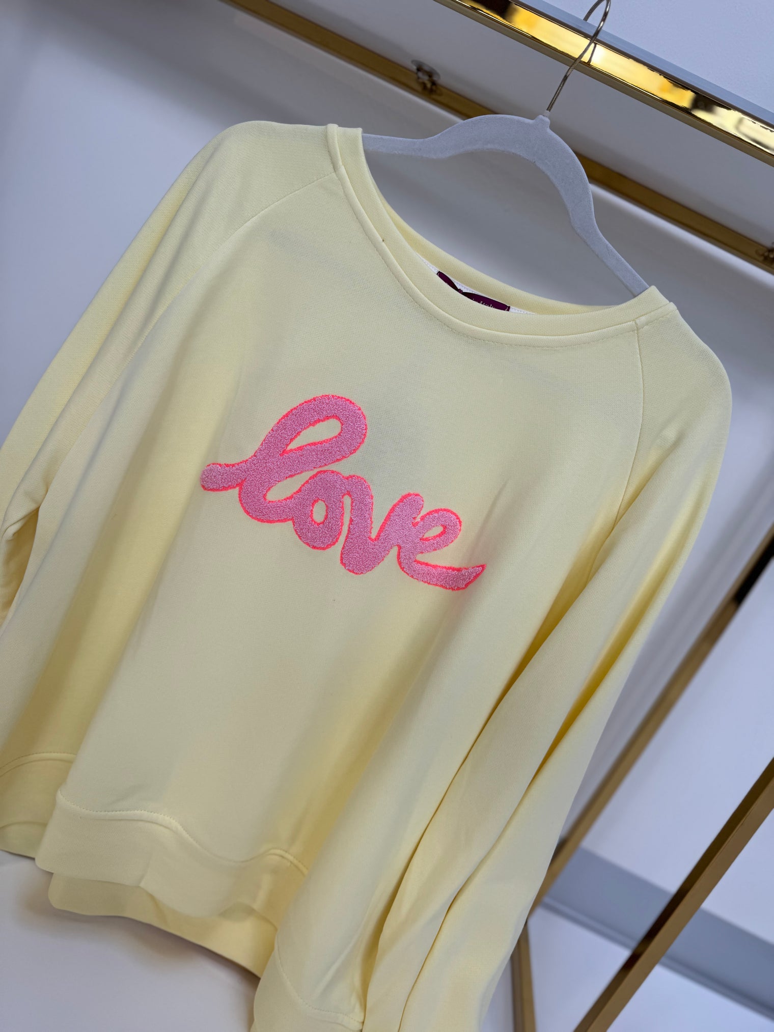 Sweater LOVE buttermilk lemon/rosa