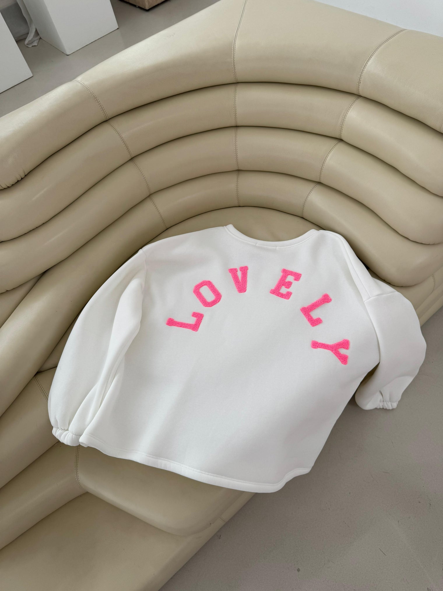 Sweater weiß LOVELY pink