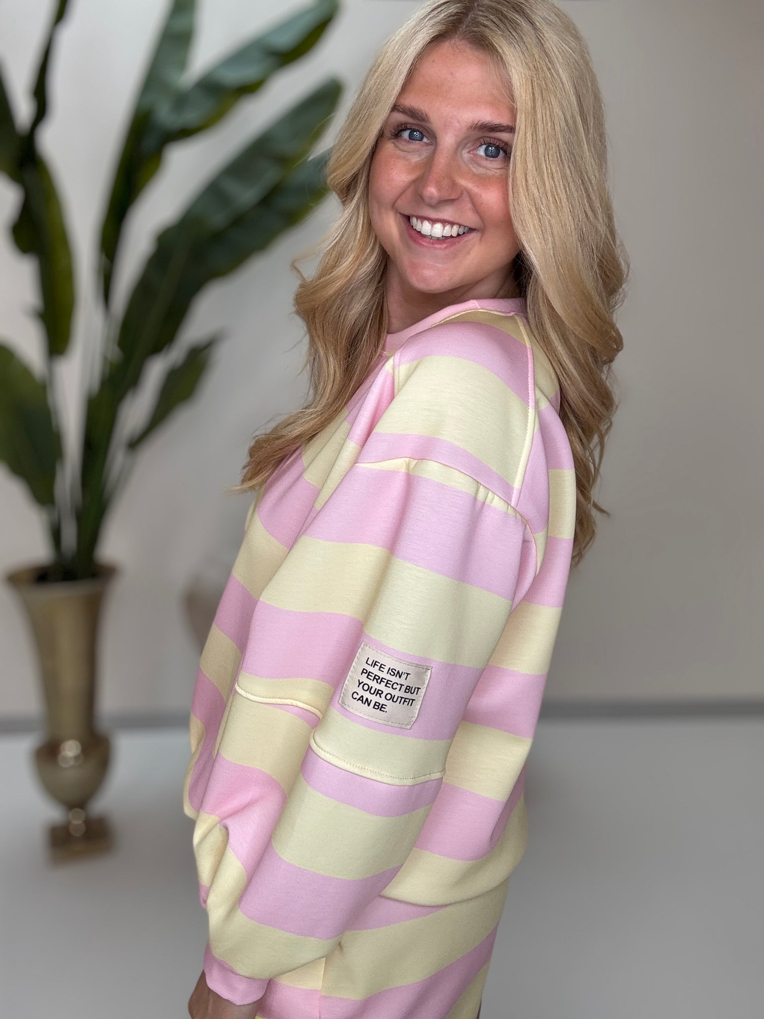 Butterstoff Sweater PERFECT OUTFIT rosa/gelb