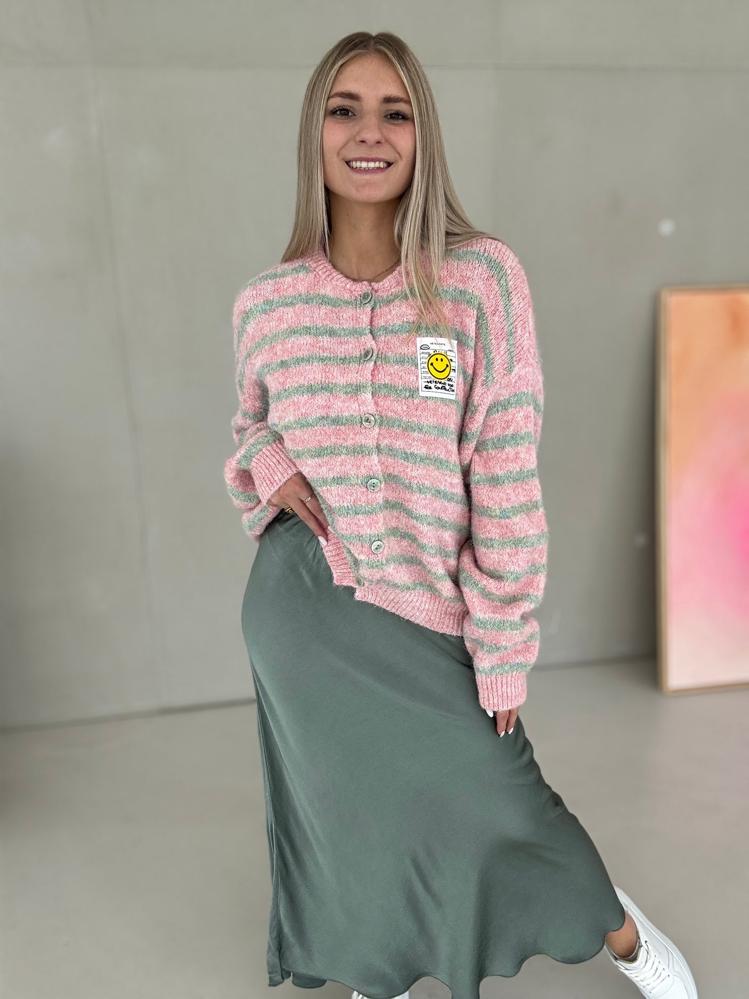 Cardigan ONLY GOOD VIBES rosa/olive