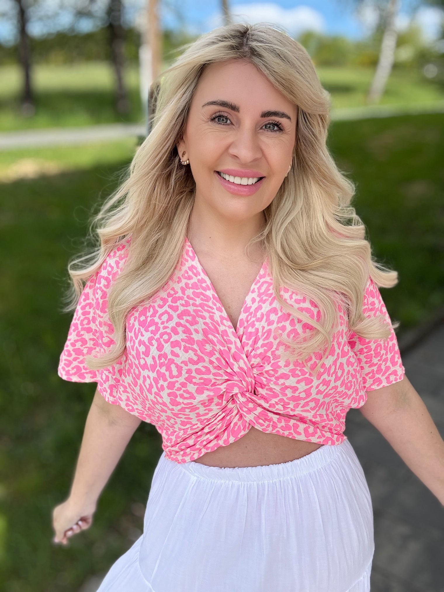 Cropped Bluse weiß LEO LOVER pink