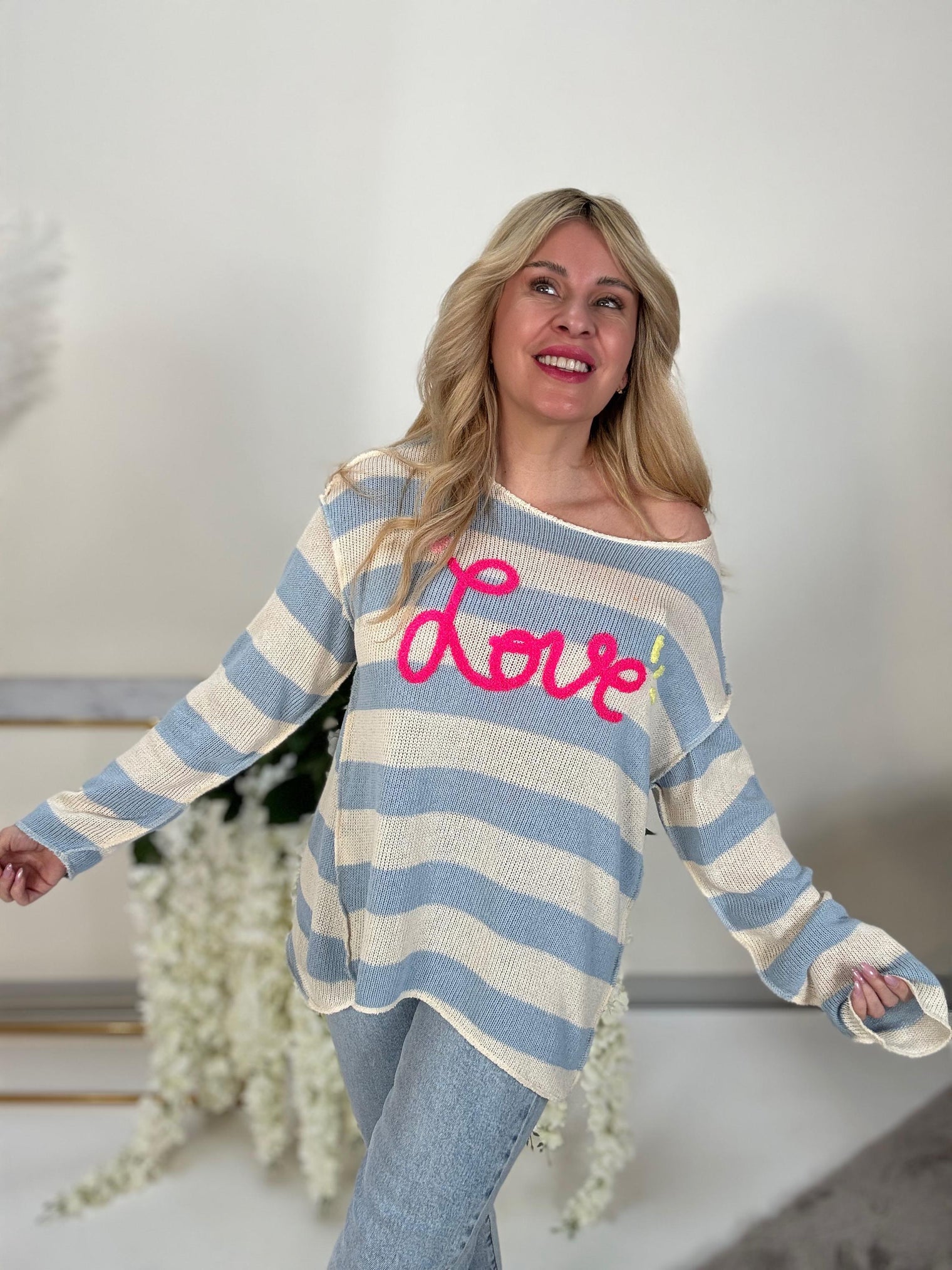 Strickpullover hellblau/creme gestreift LOVE in hotpink