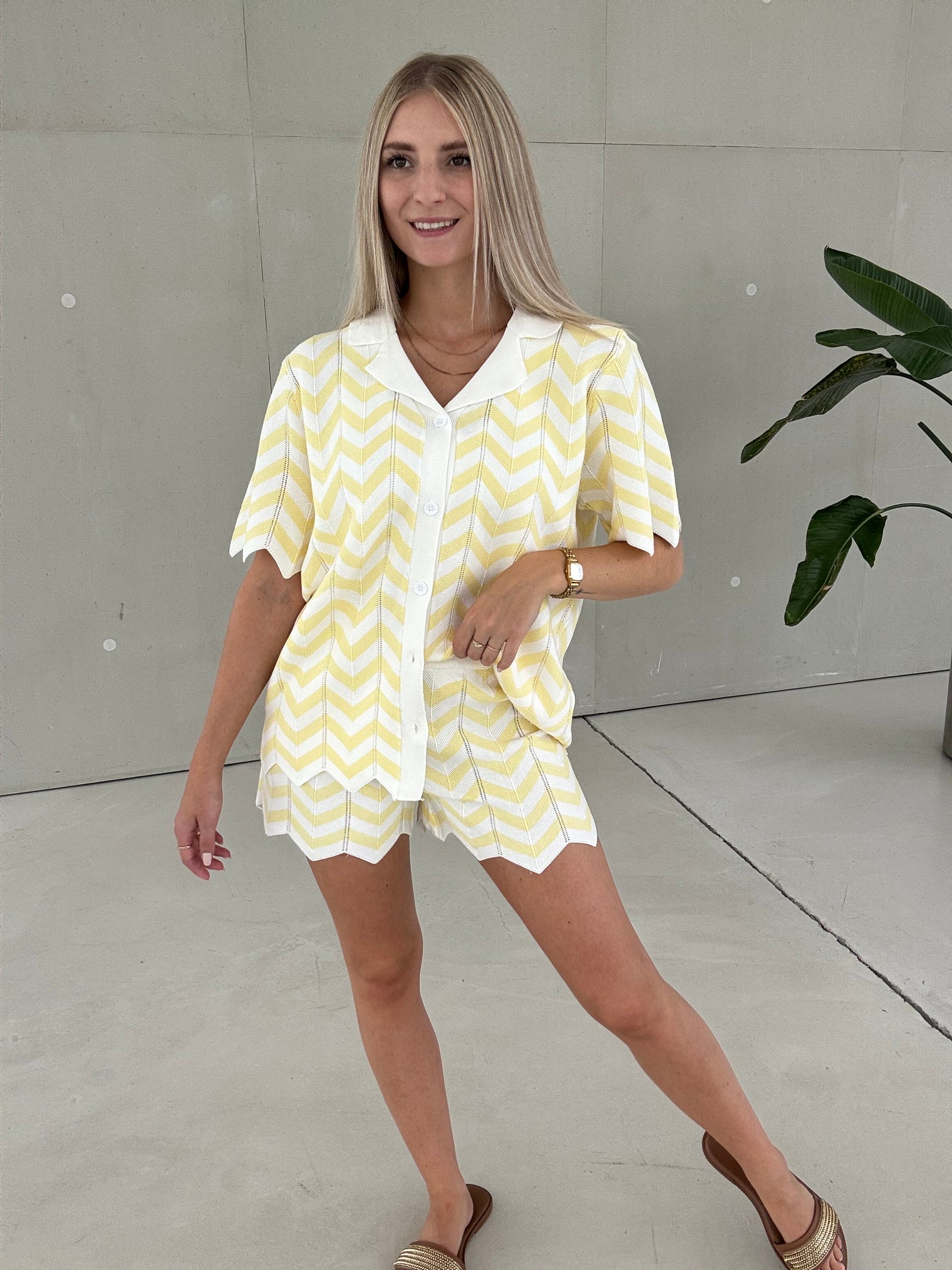 Häkelshirt WAVY VIBES weiß/buttermilk yellow