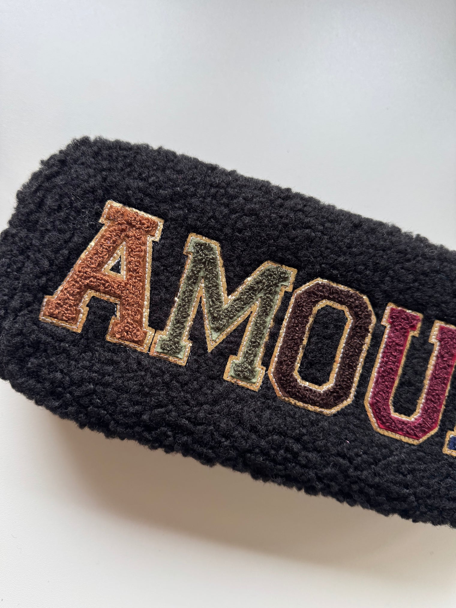 Long Teddy Bag schwarz AMOUR multi