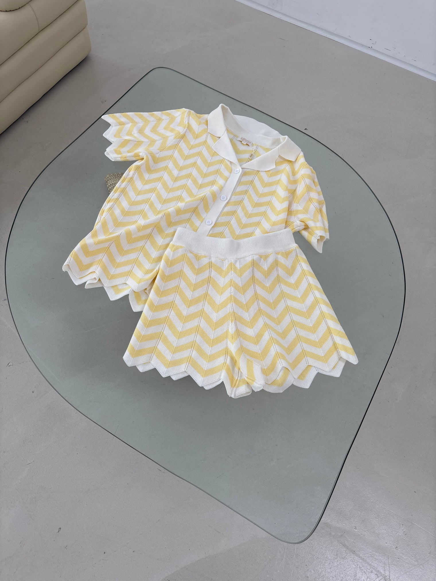 Häkelshirt WAVY VIBES weiß/buttermilk yellow