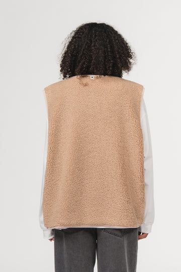 KARO KAUER TEDDY VEST