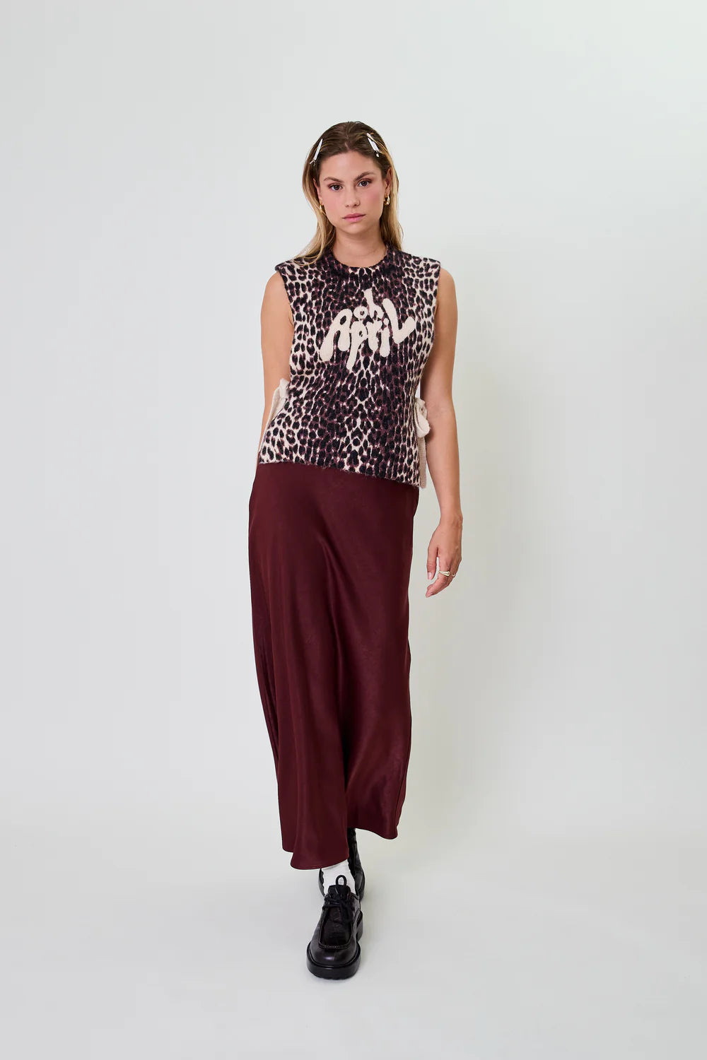 OH APRIL Moxie Tie Vest Leo Cherrywood